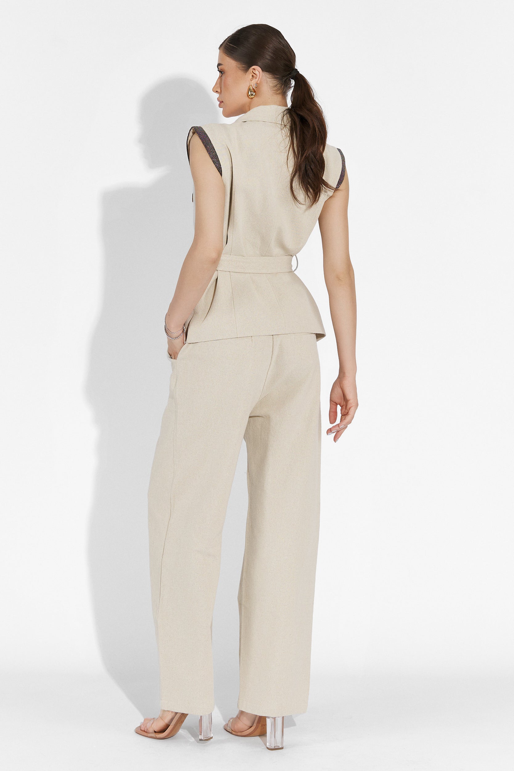 Complete with beige pants Wimzy Bogas