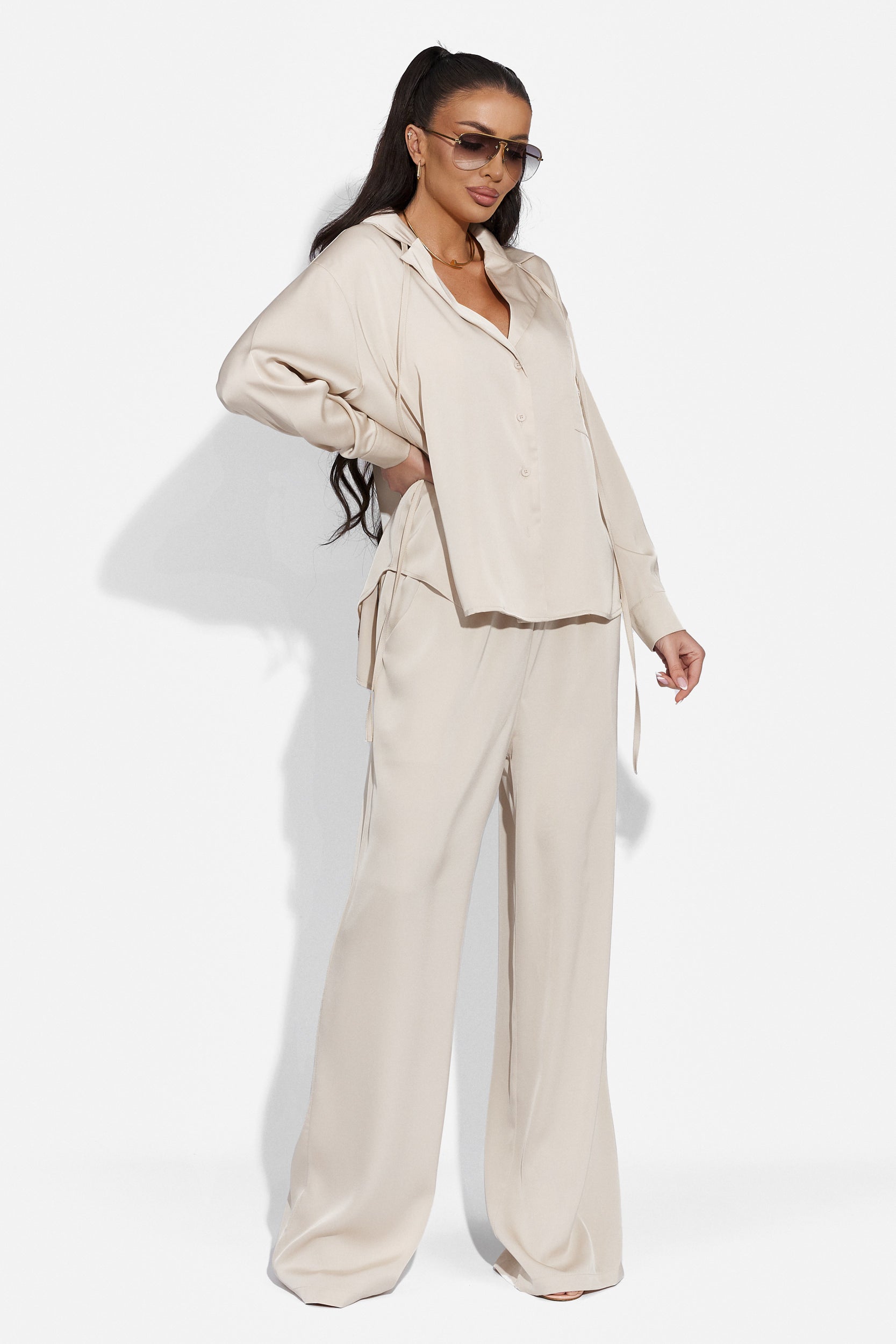 Compleu cu pantaloni elegant bej Plopys Bogas