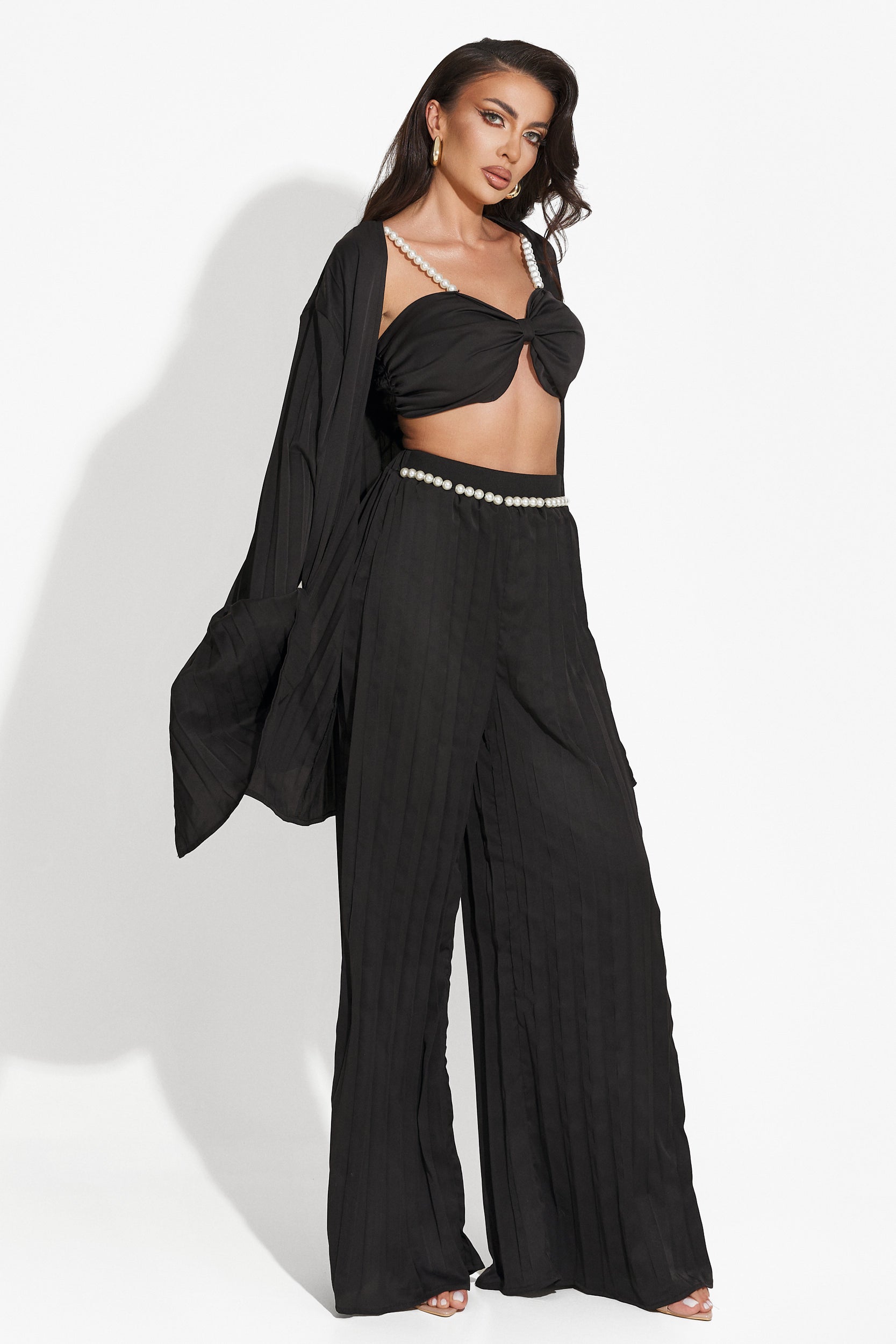 Complete with black pants Rifana Bogas