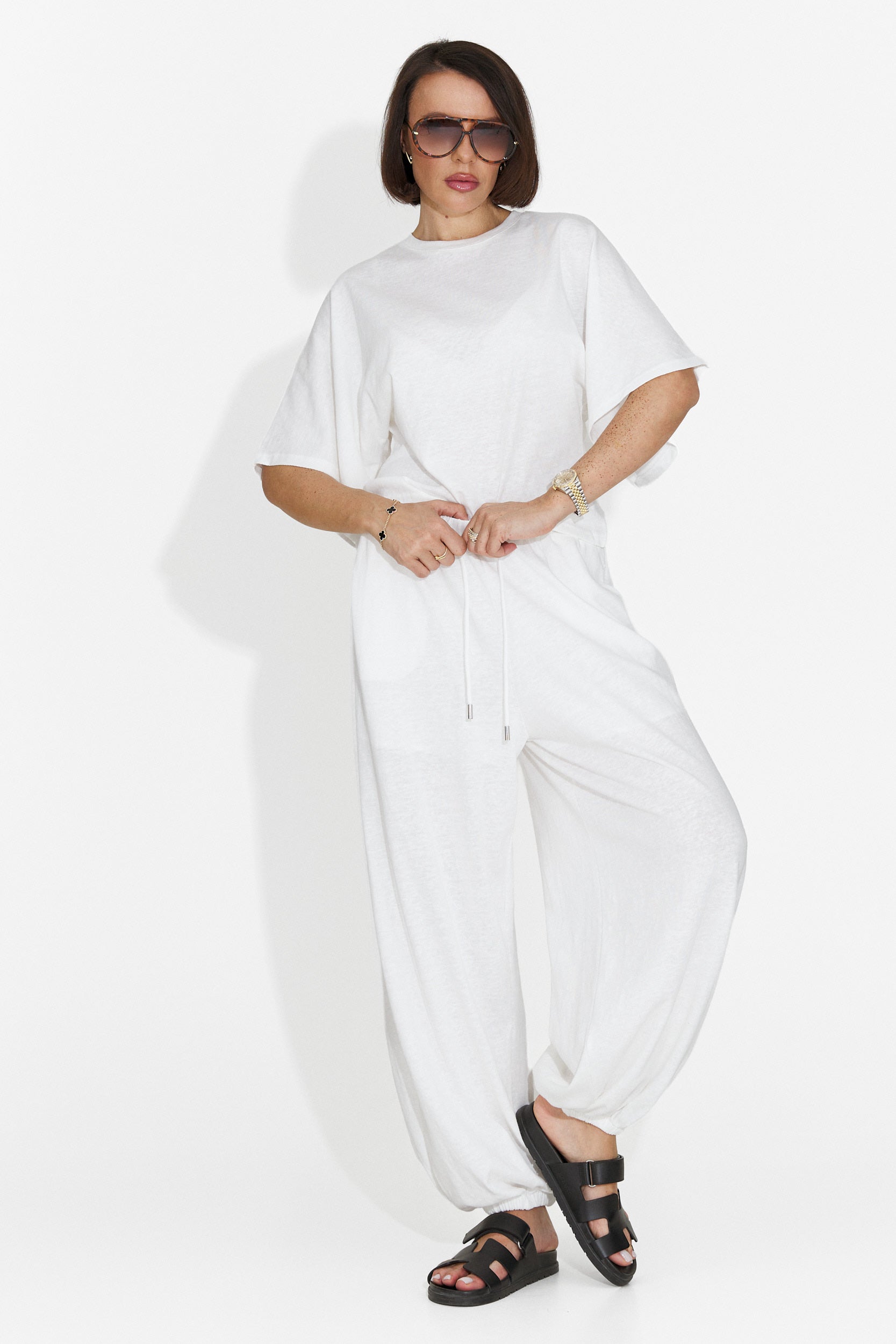Compleu dama cu pantaloni alb Bedya Bogas