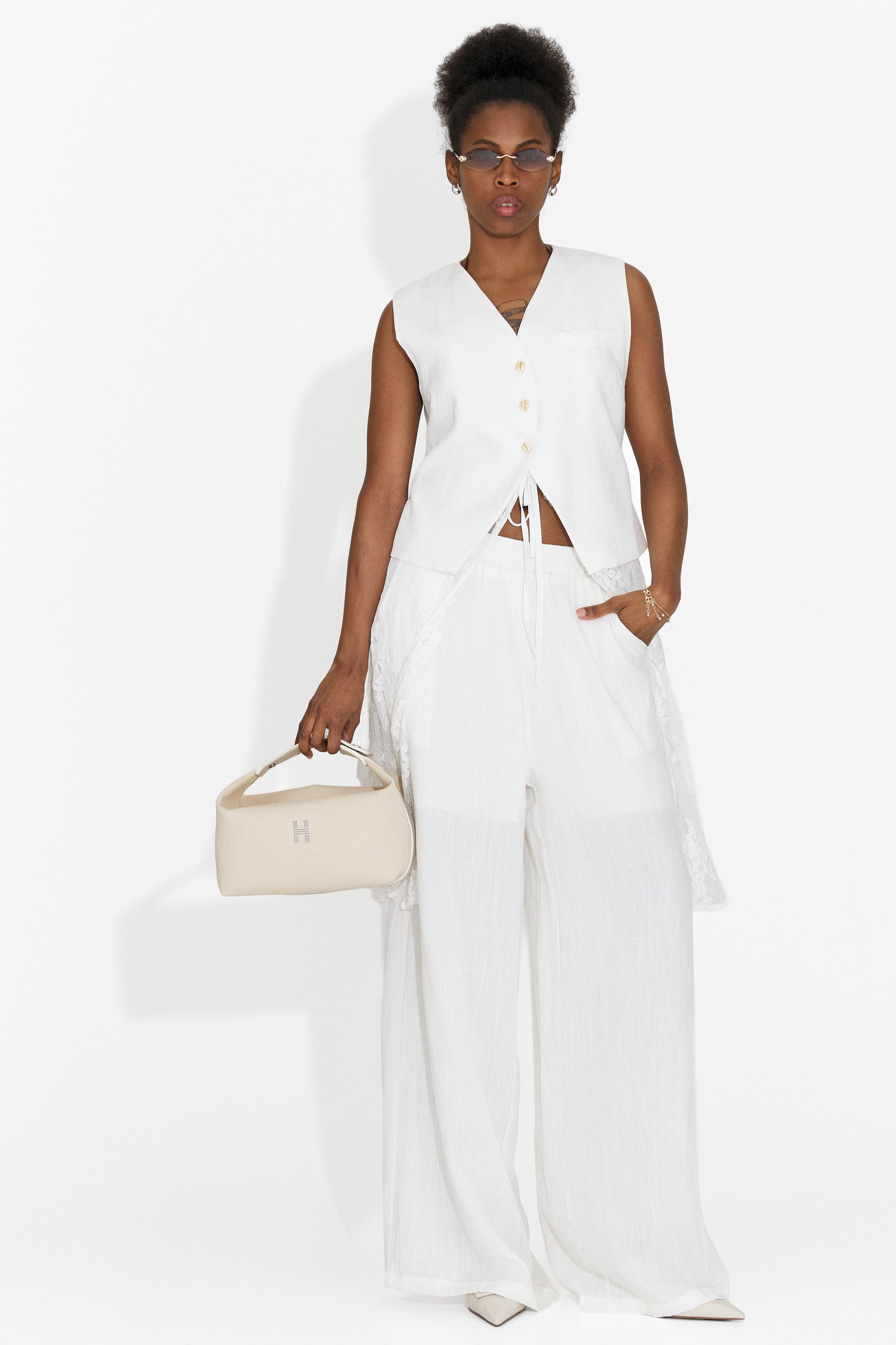 Compleu dama cu pantaloni alb Gladiola Bogas