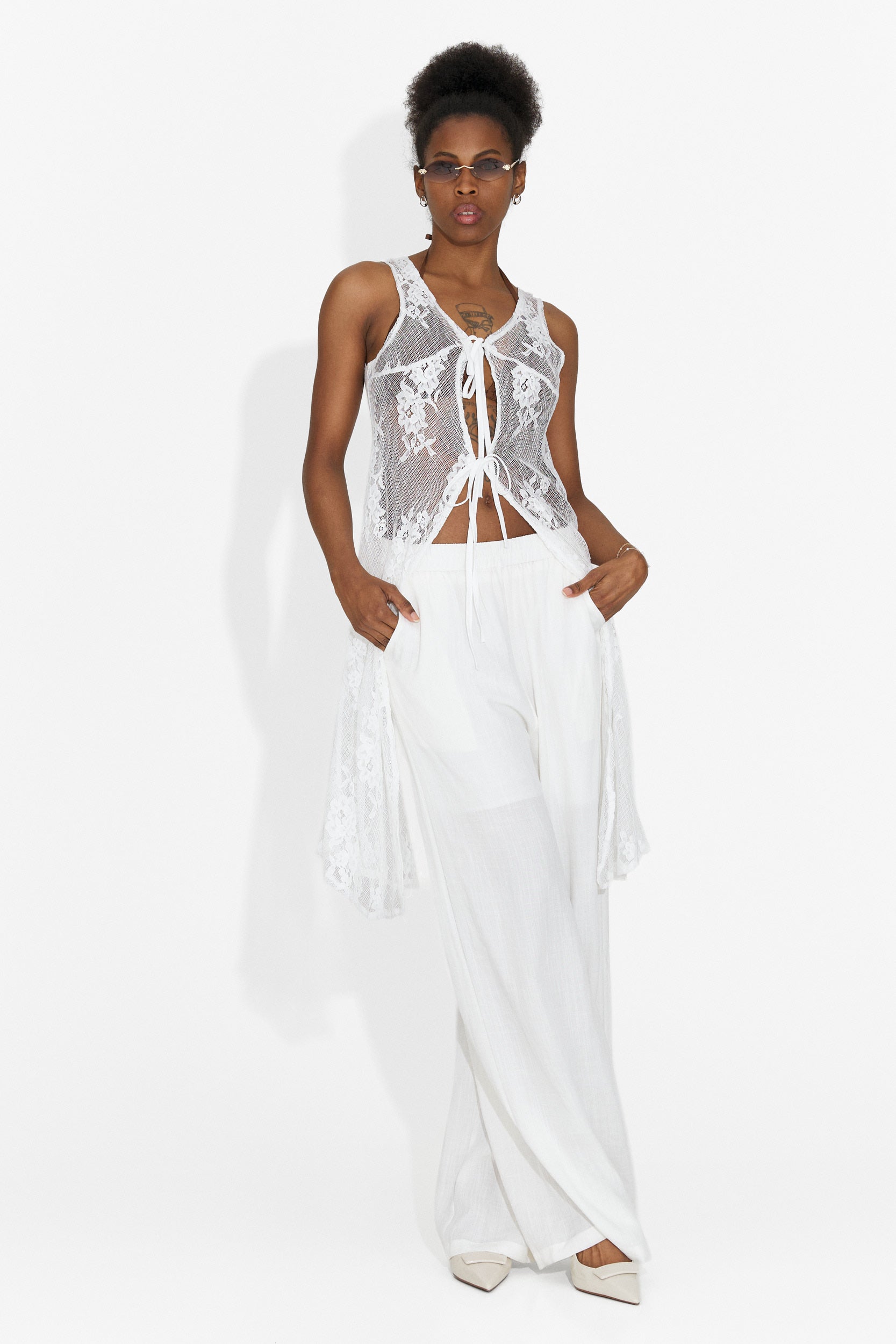 Compleu dama cu pantaloni alb Gladiola Bogas