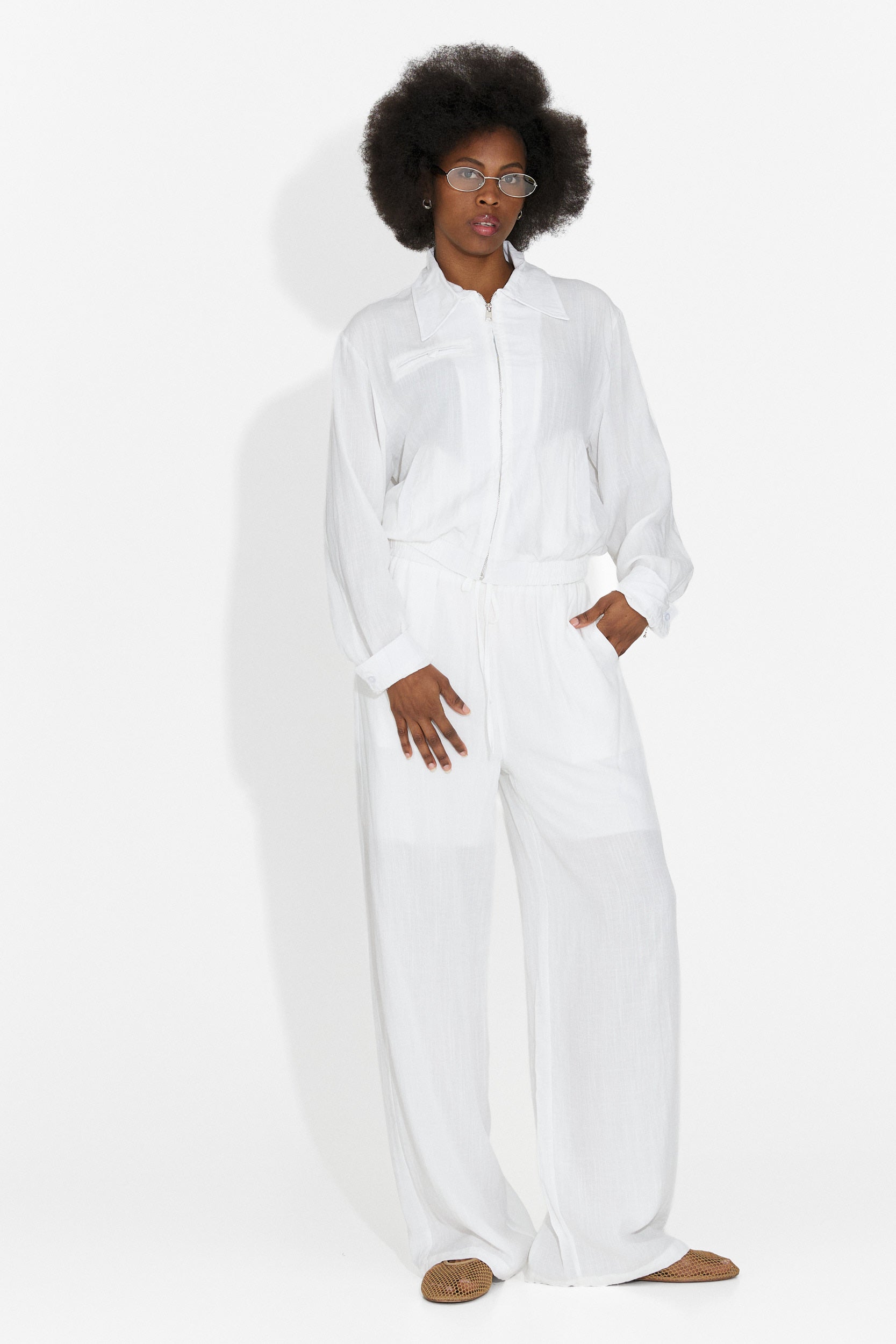 Compleu dama cu pantaloni alb Tulip Bogas