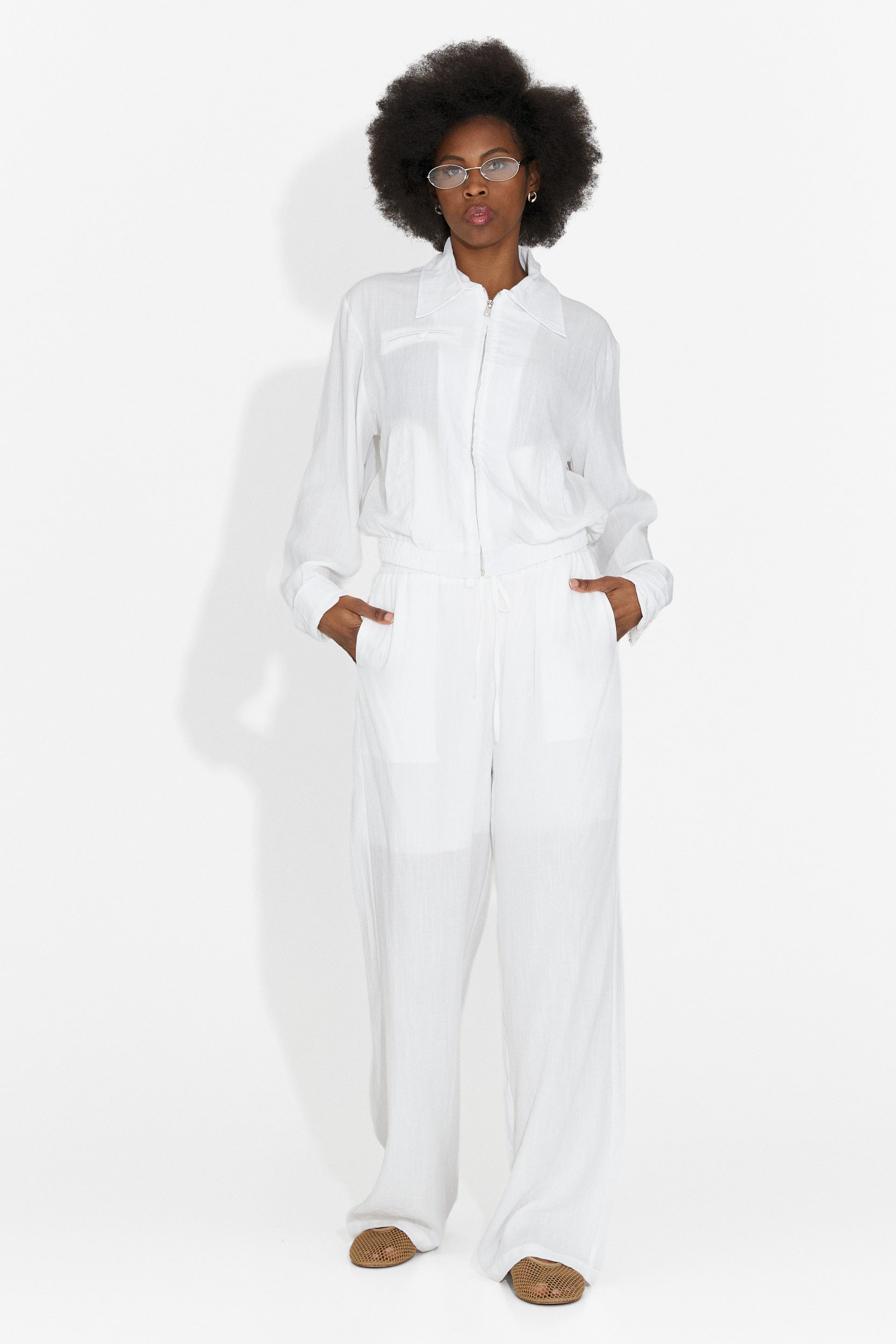 Compleu dama cu pantaloni alb Tulip Bogas
