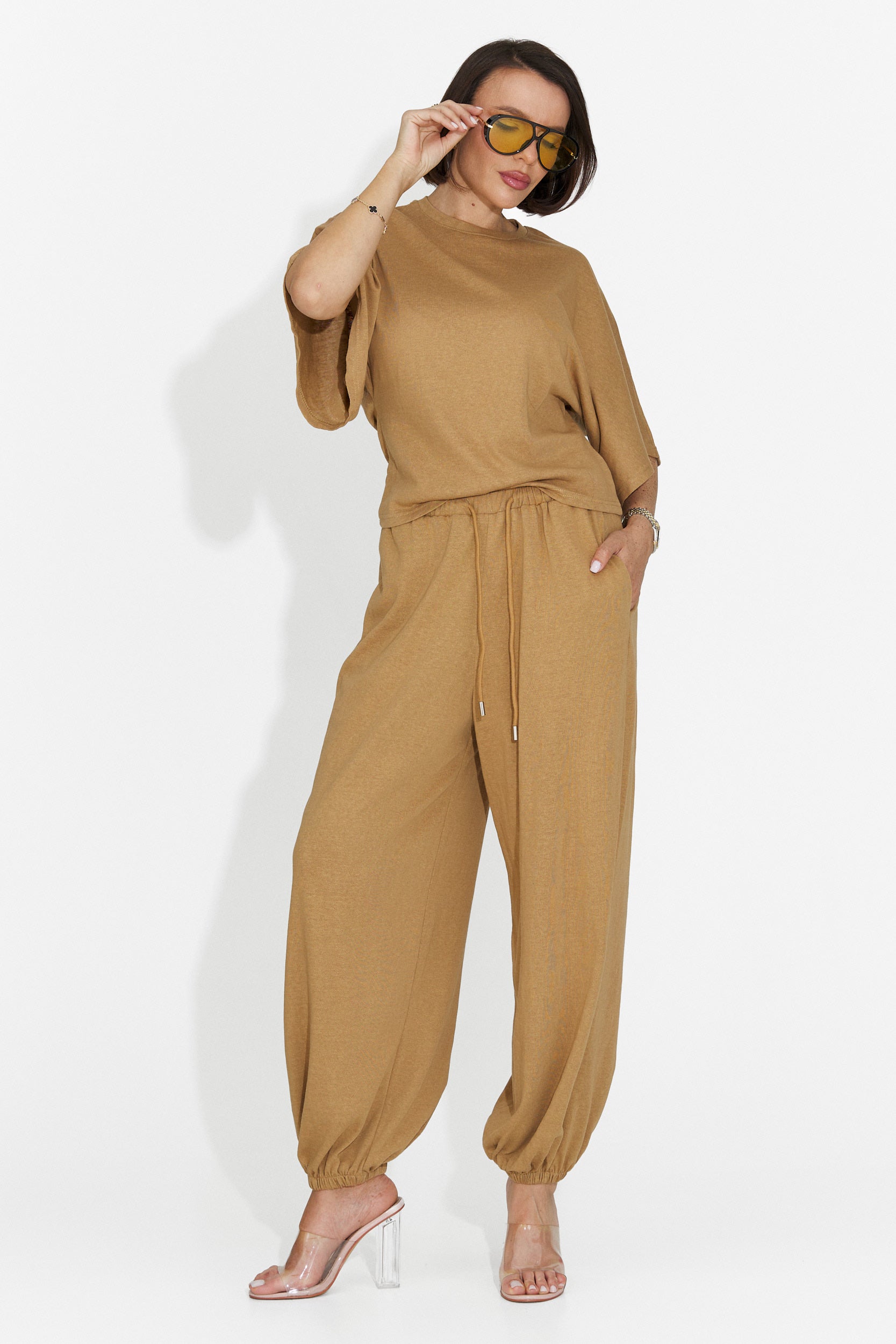 Compleu dama cu pantaloni maro Bedya Bogas