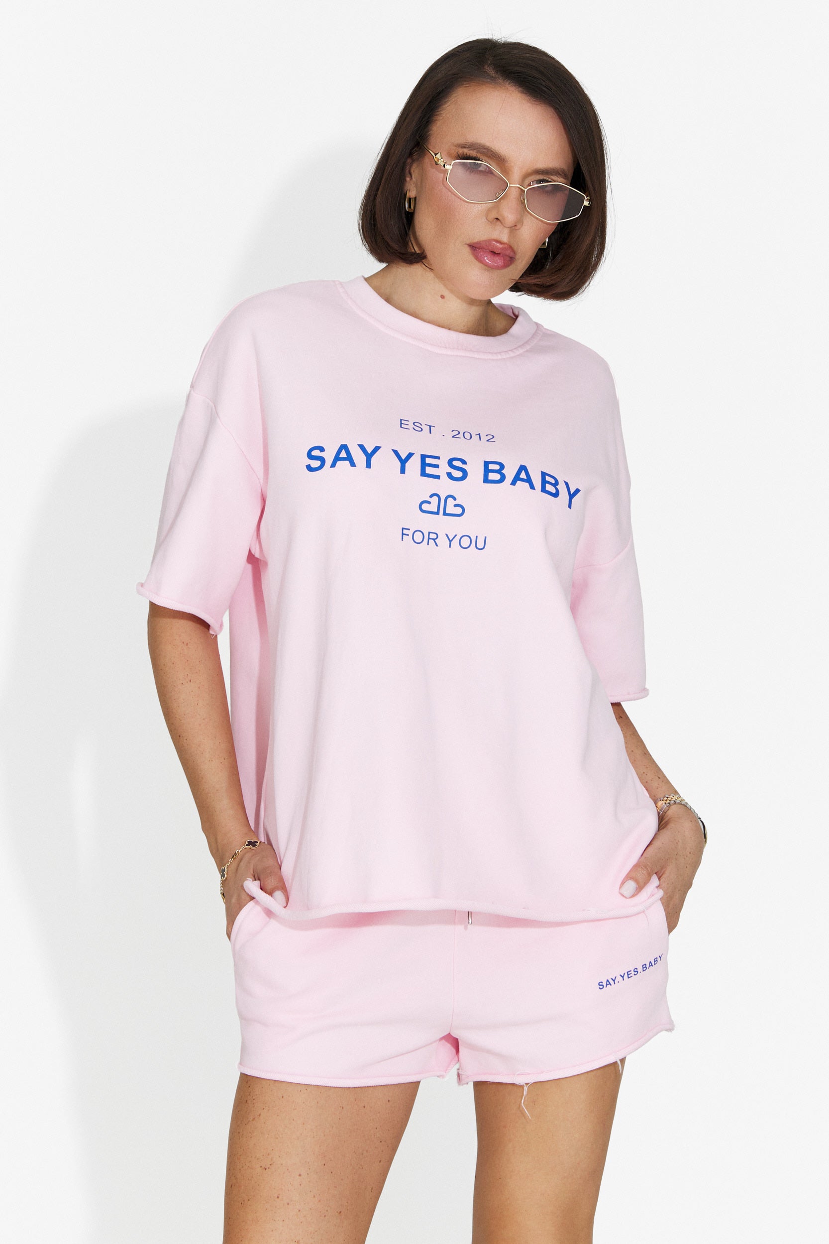 Compleu dama cu pantaloni scurti roz Casiana Bogas