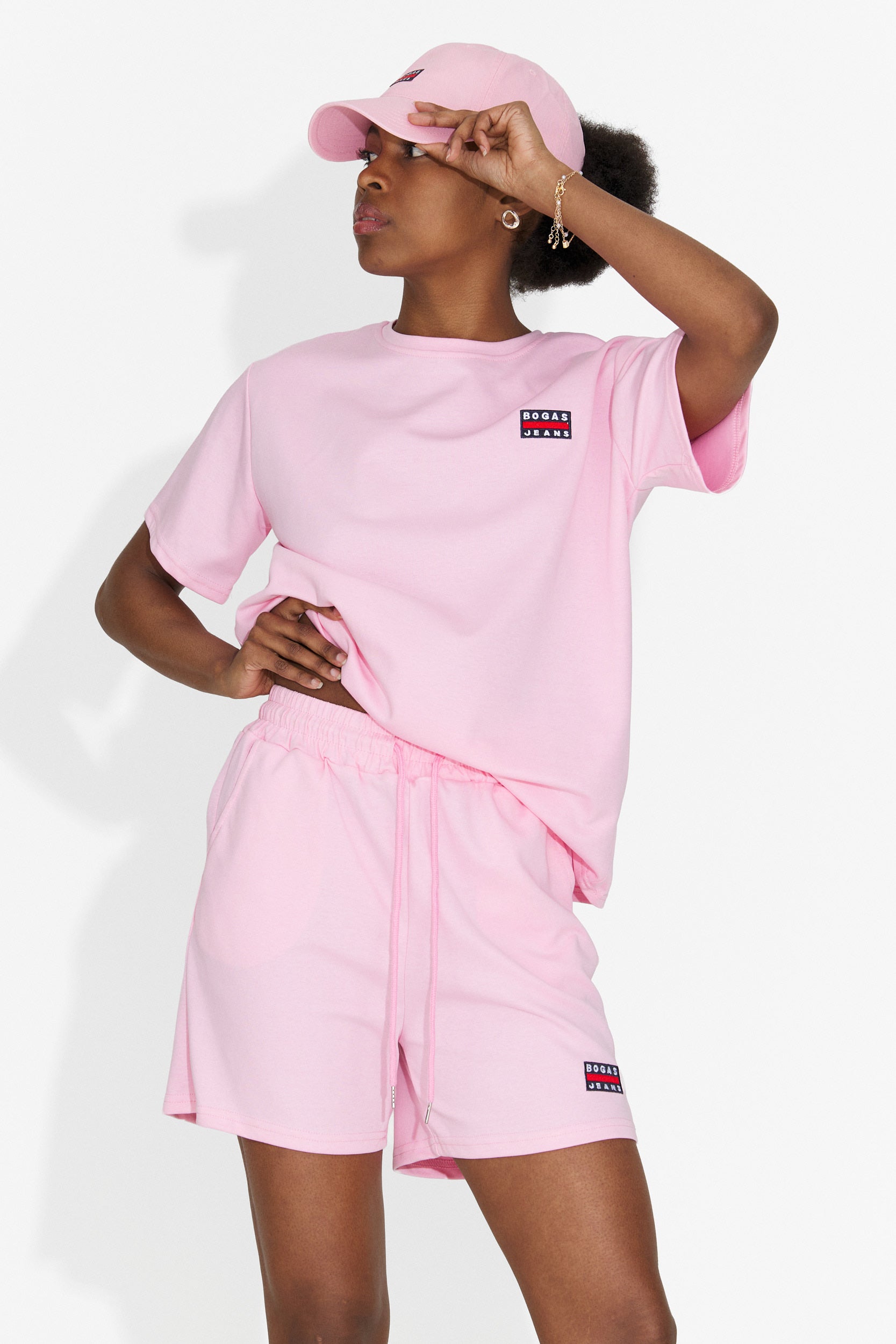 Compleu dama cu pantaloni scurti roz Marva Bogas