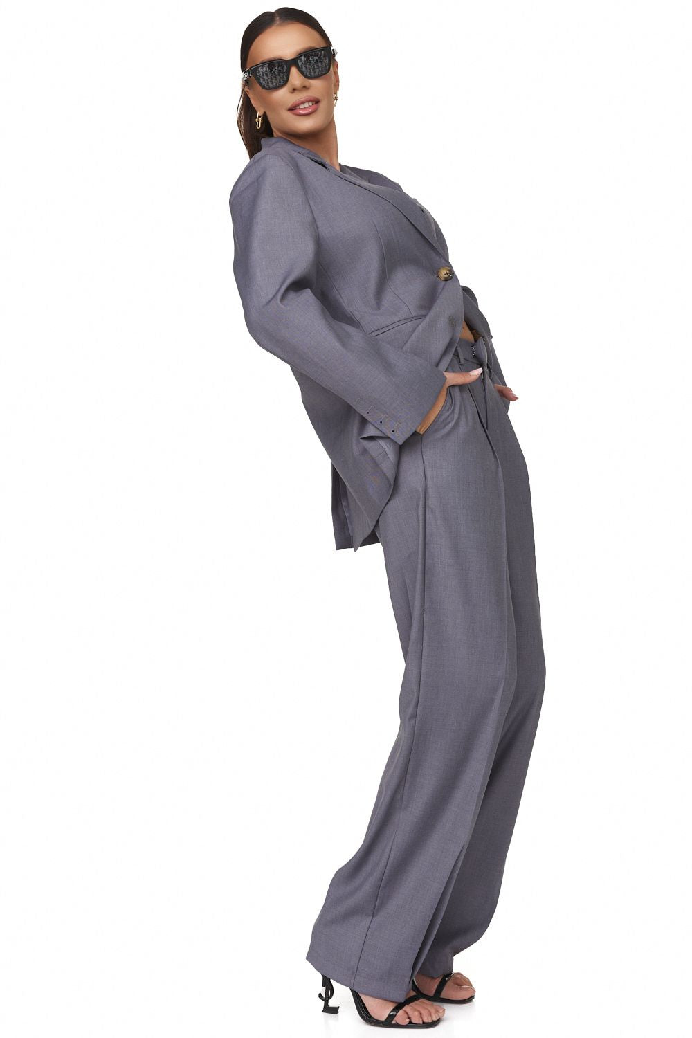 Elegant grey ladies suit Zalesia Bogas
