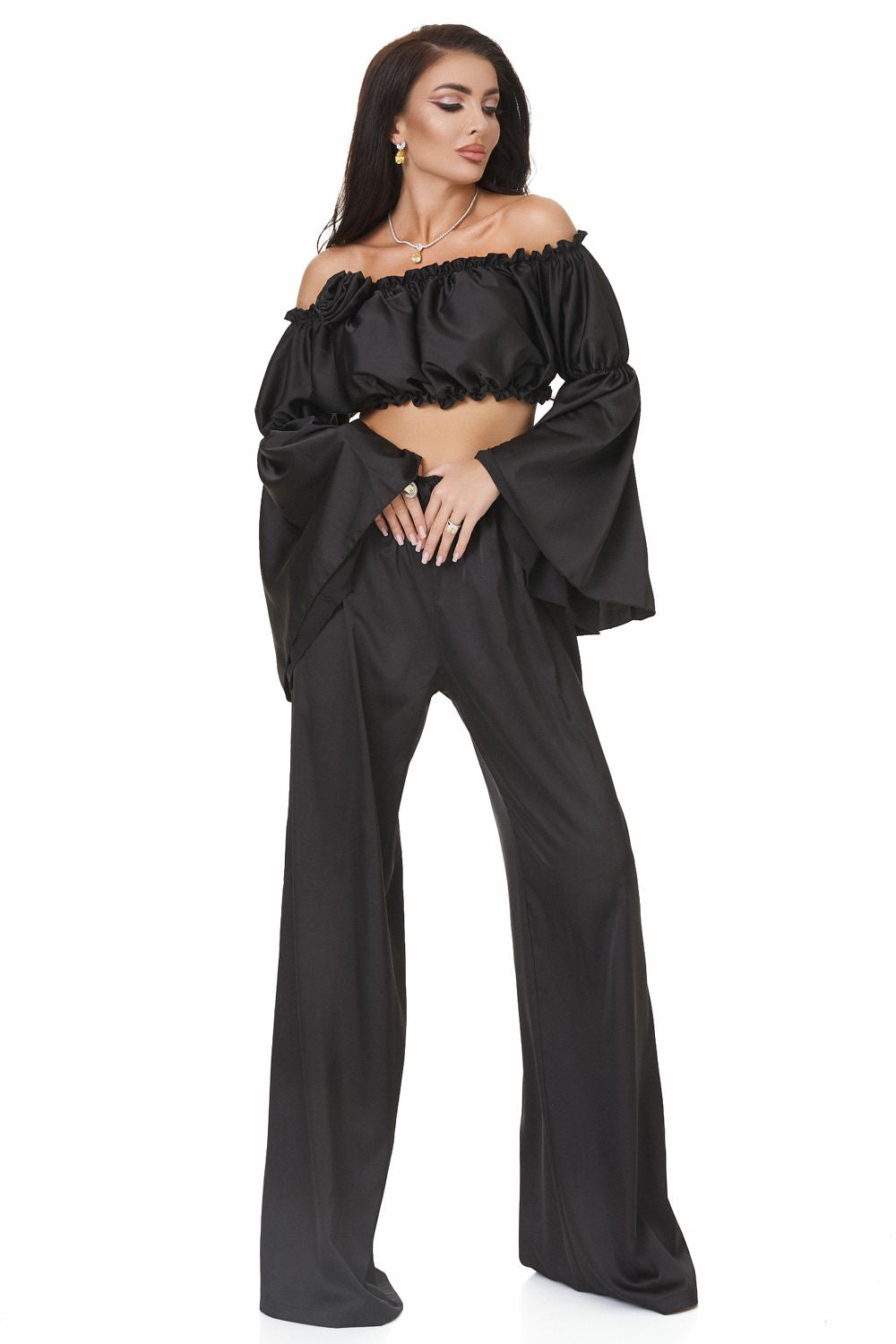 Energya Bogas elegant black ladies suit