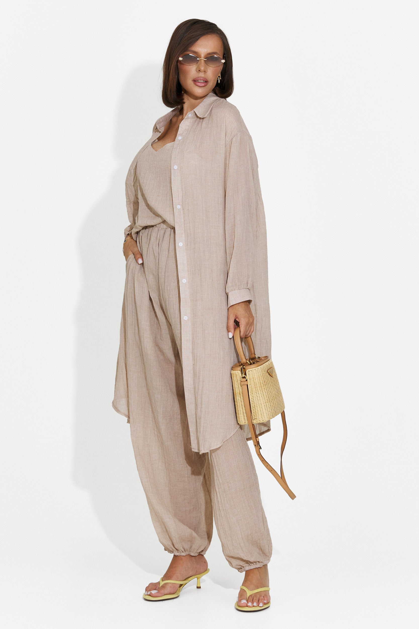 Compleu dama pantaloni + maiou + camasa maro Dariele Bogas