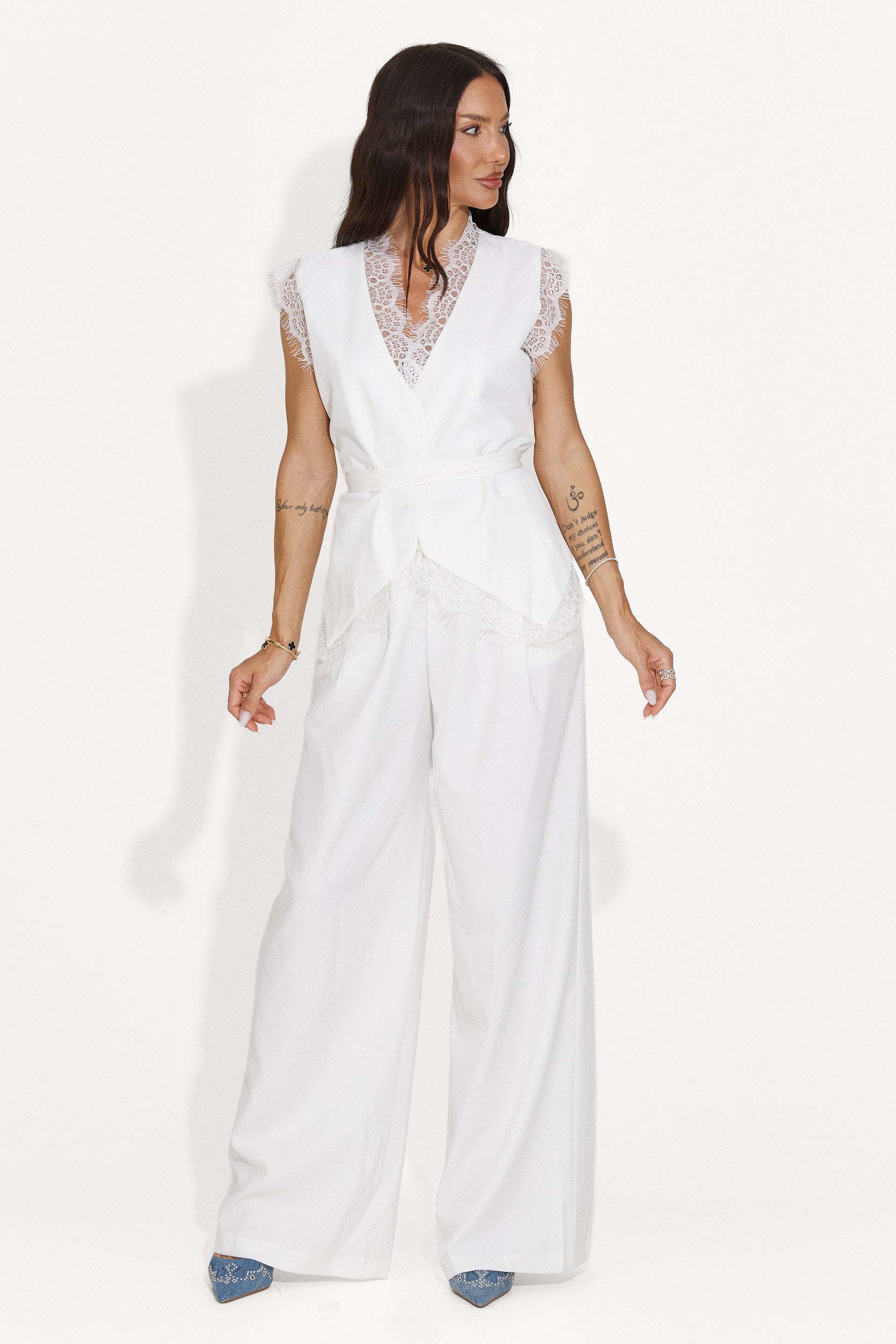 Compleu dama vesta + pantaloni alb Felania Bogas