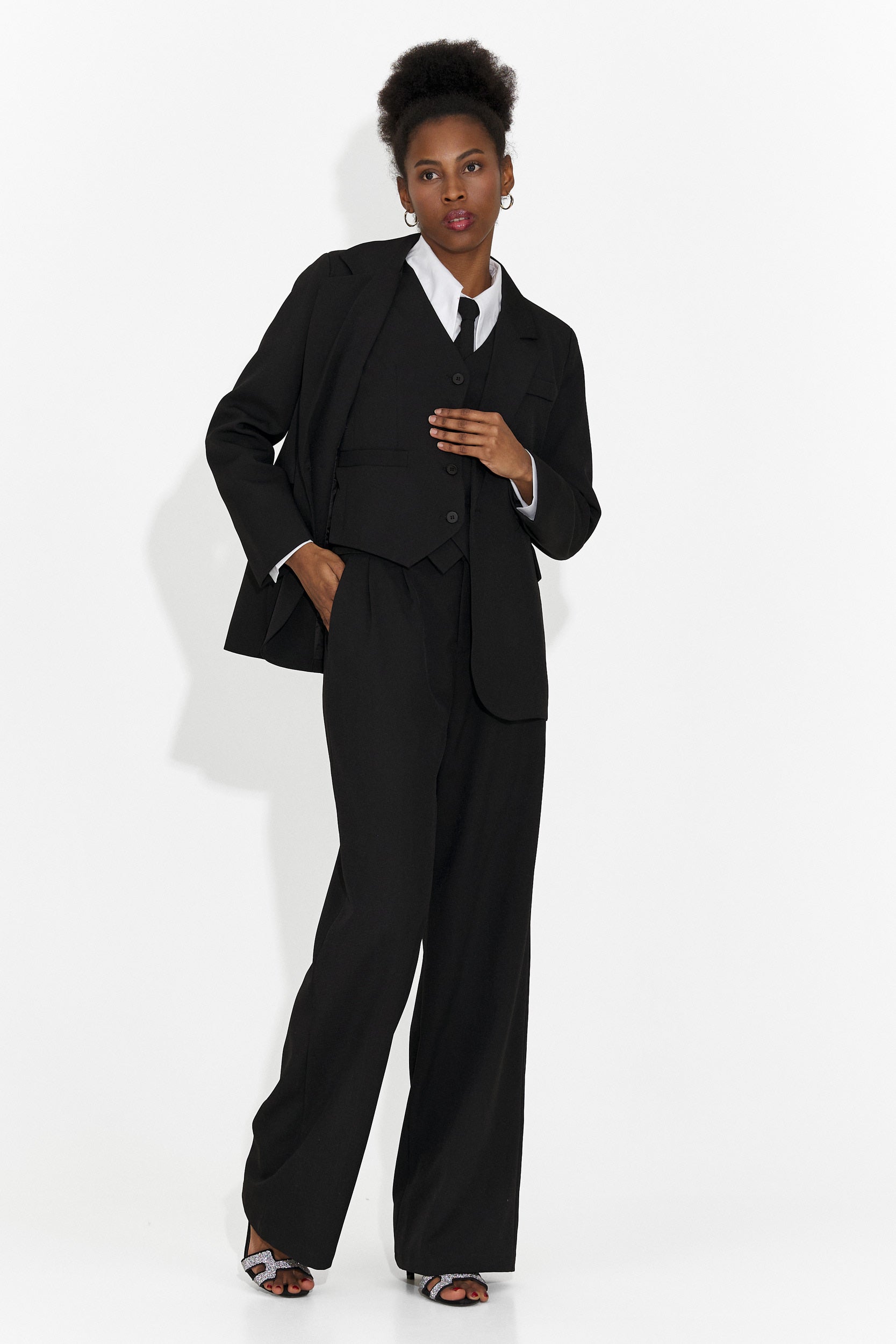 Costum 4 piese pantaloni + vesta + sacou + cravata negru Meldor