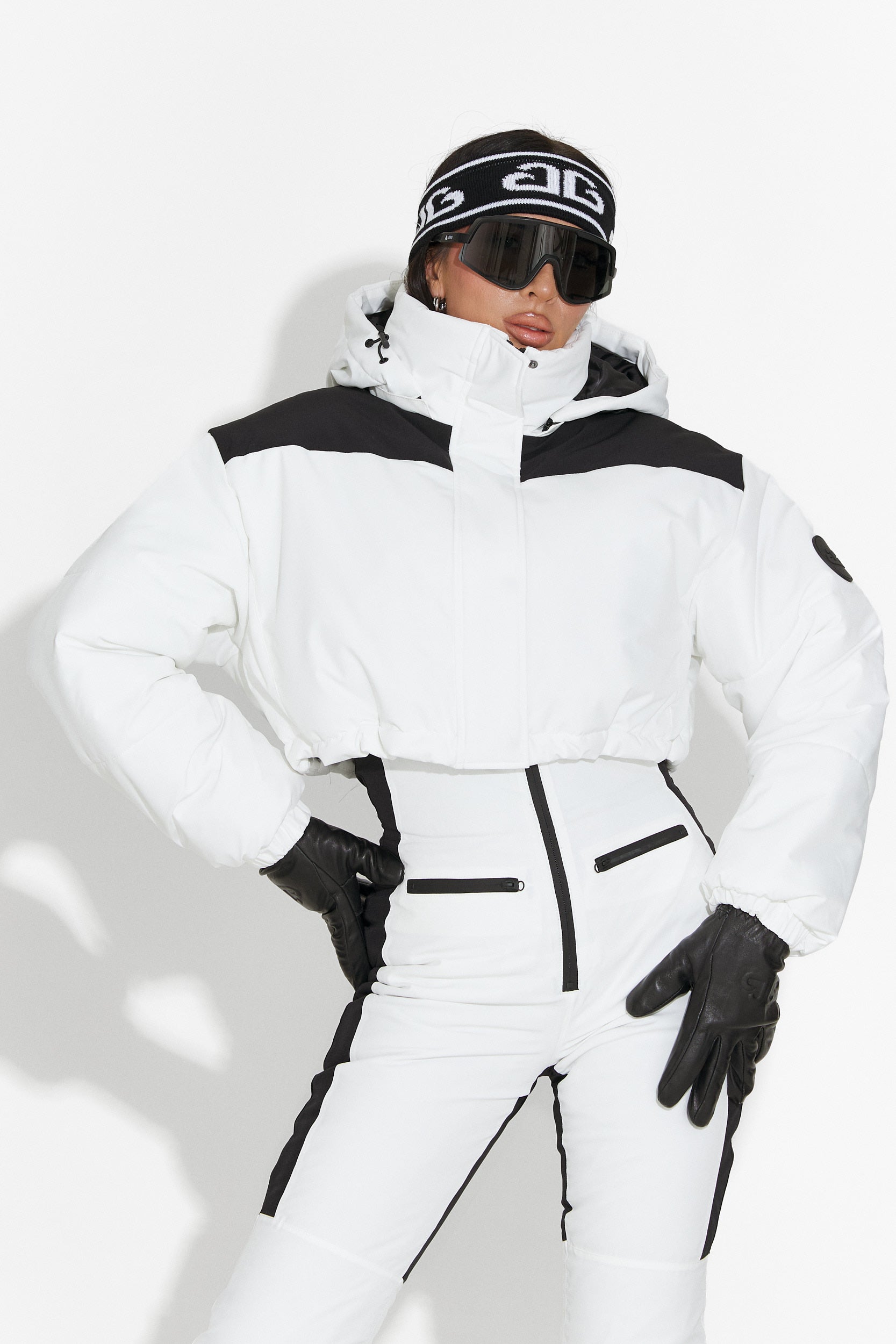 Costum ski casual alb Camelay Bogas