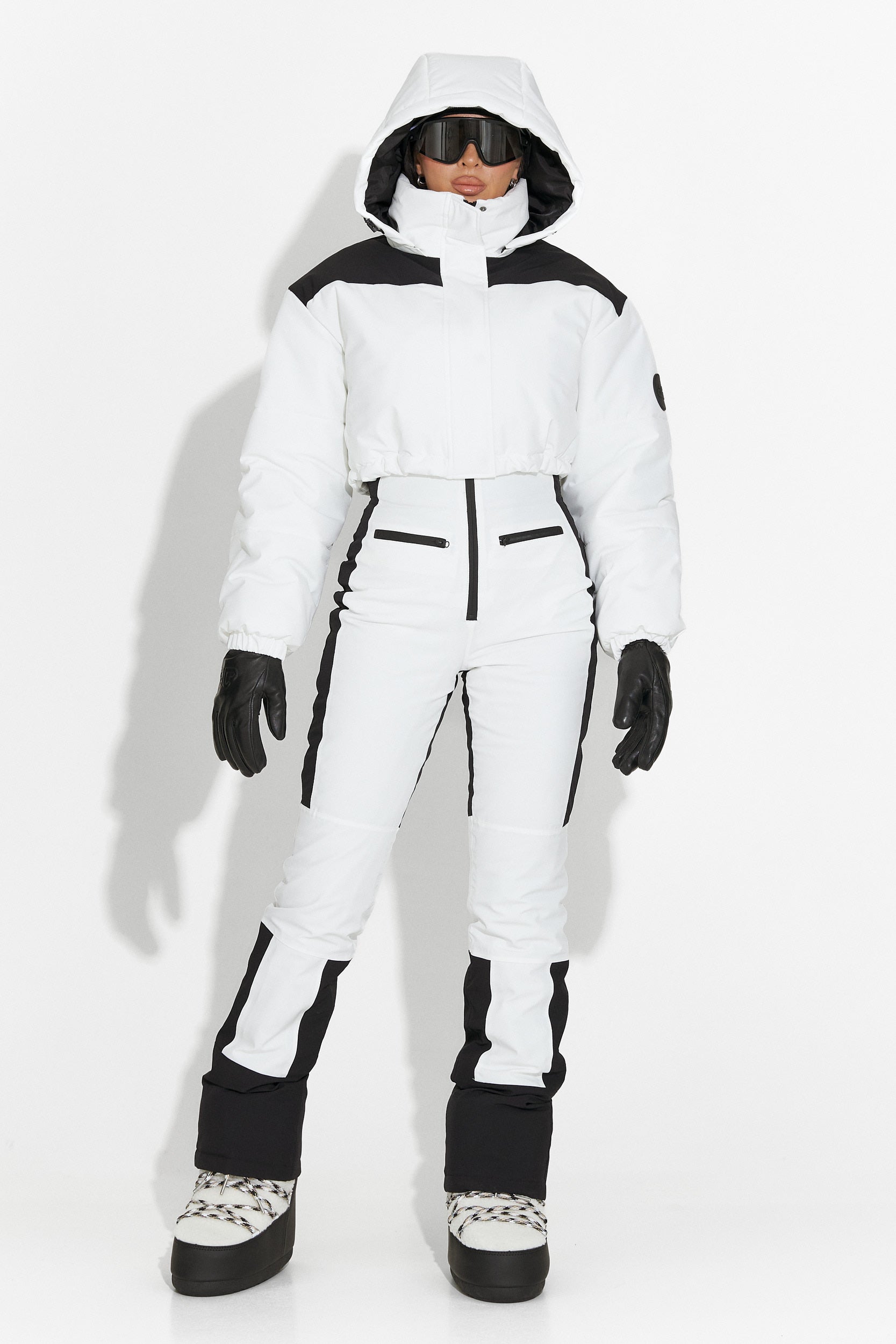 Costum ski casual alb Camelay Bogas