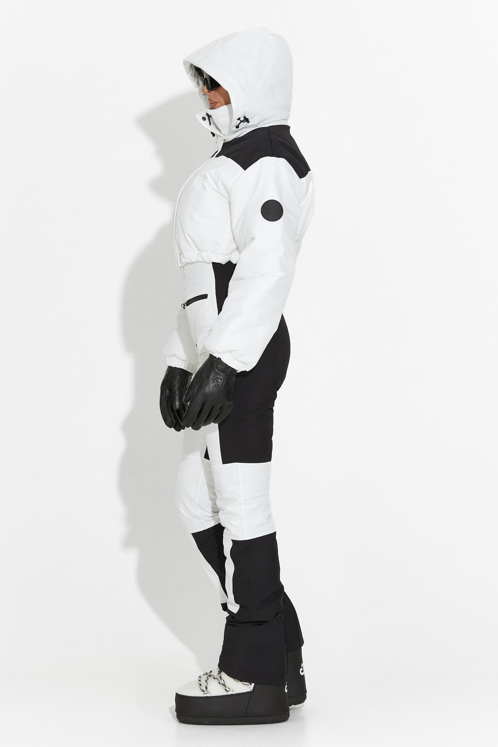 Costum ski casual alb Camelay Bogas