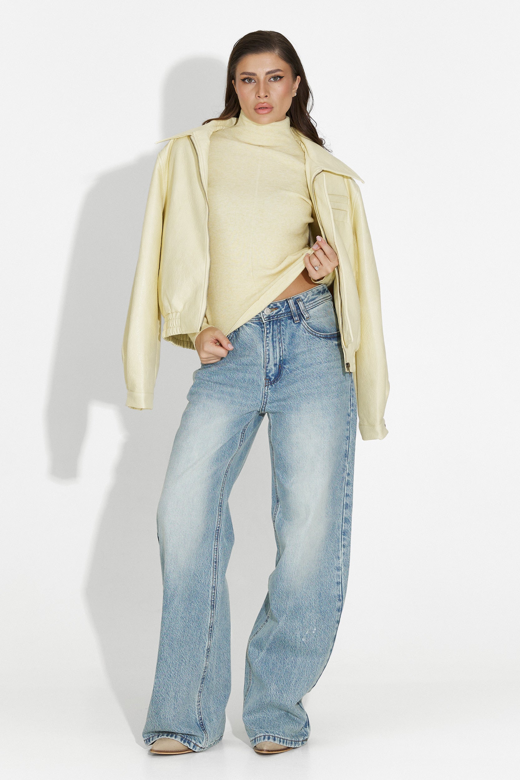 Invera Bogas Yellow Casual Women's Sweater