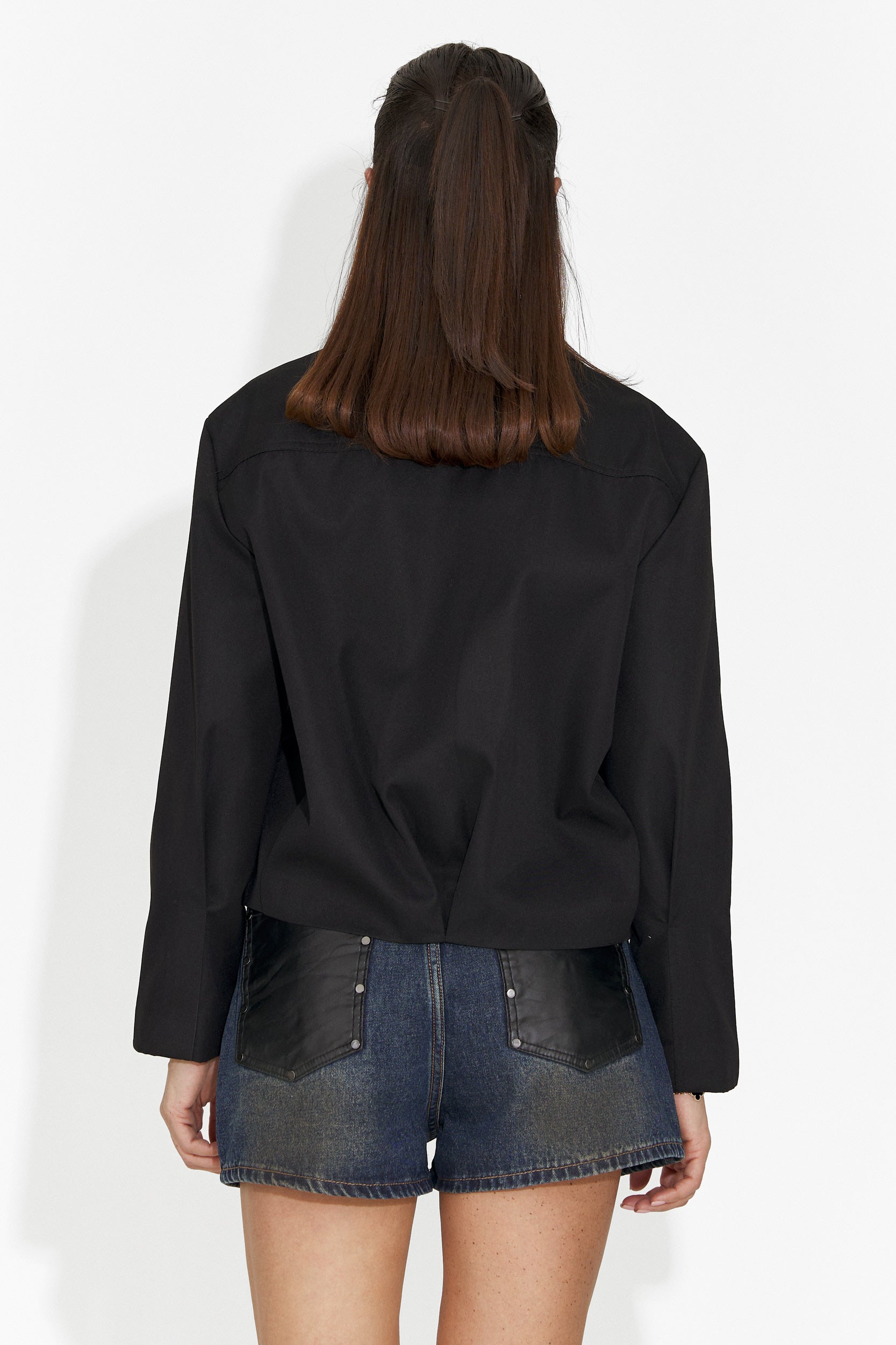 Jacheta dama eleganta neagra Comino Bogas