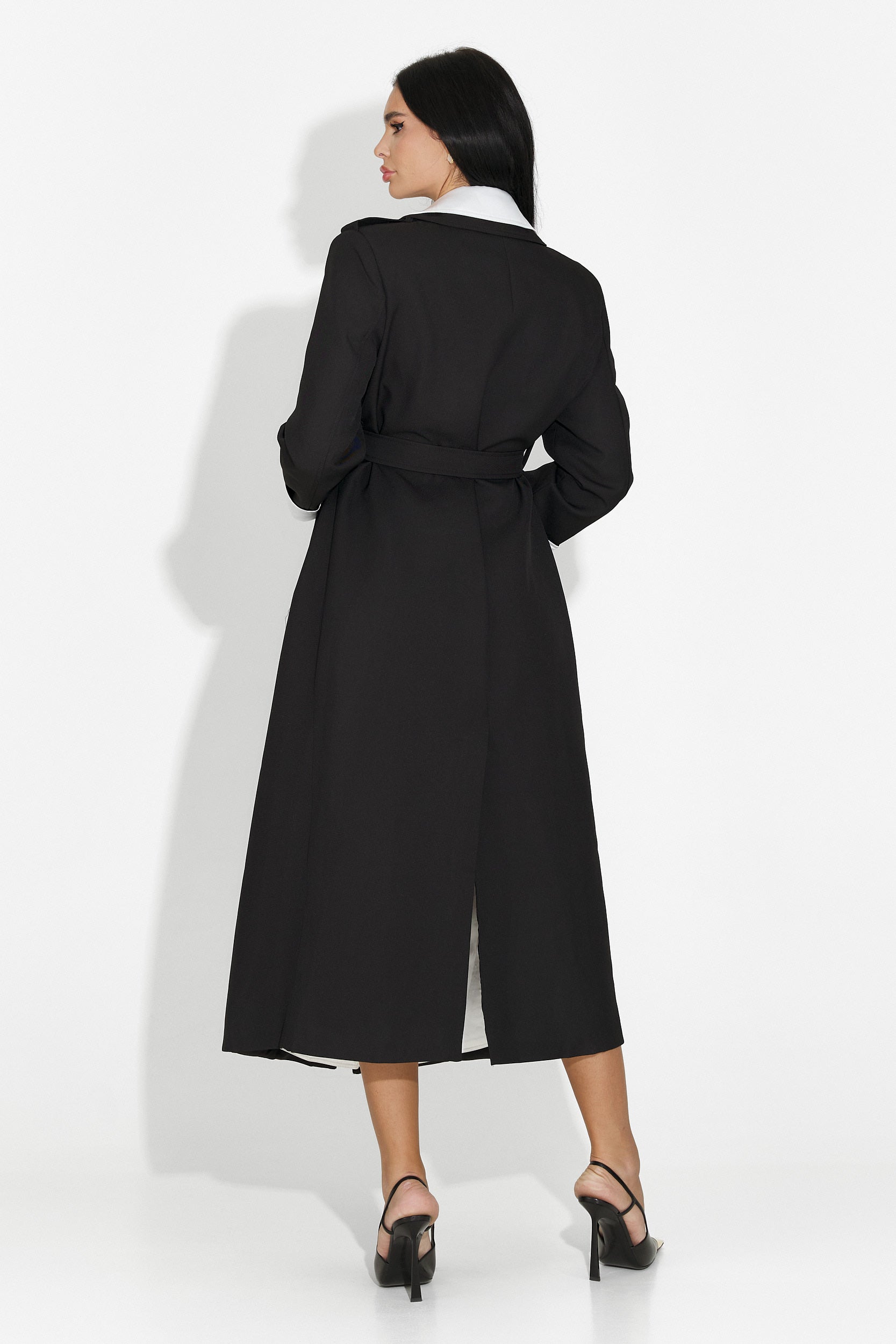 Elegant black Nalira Bogas ladies coat