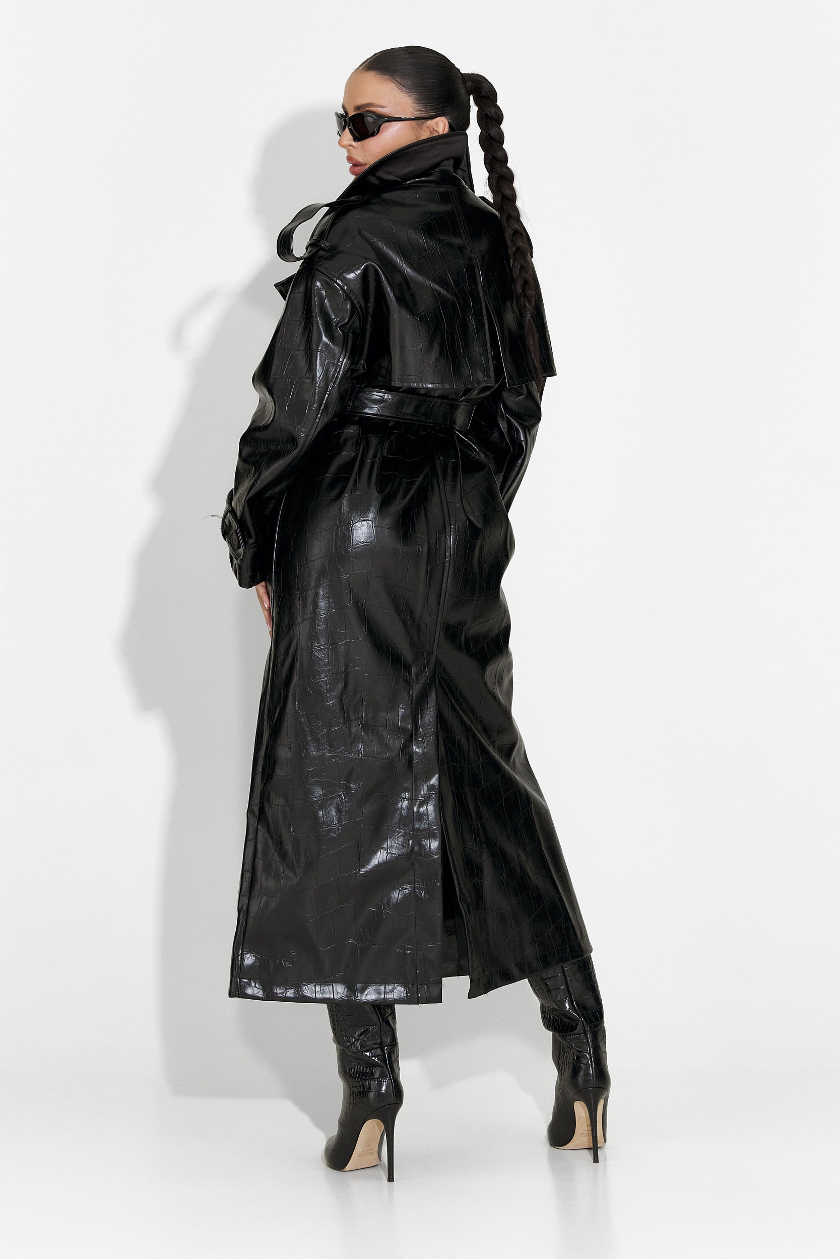 Elegant black Niova Bogas ladies coat