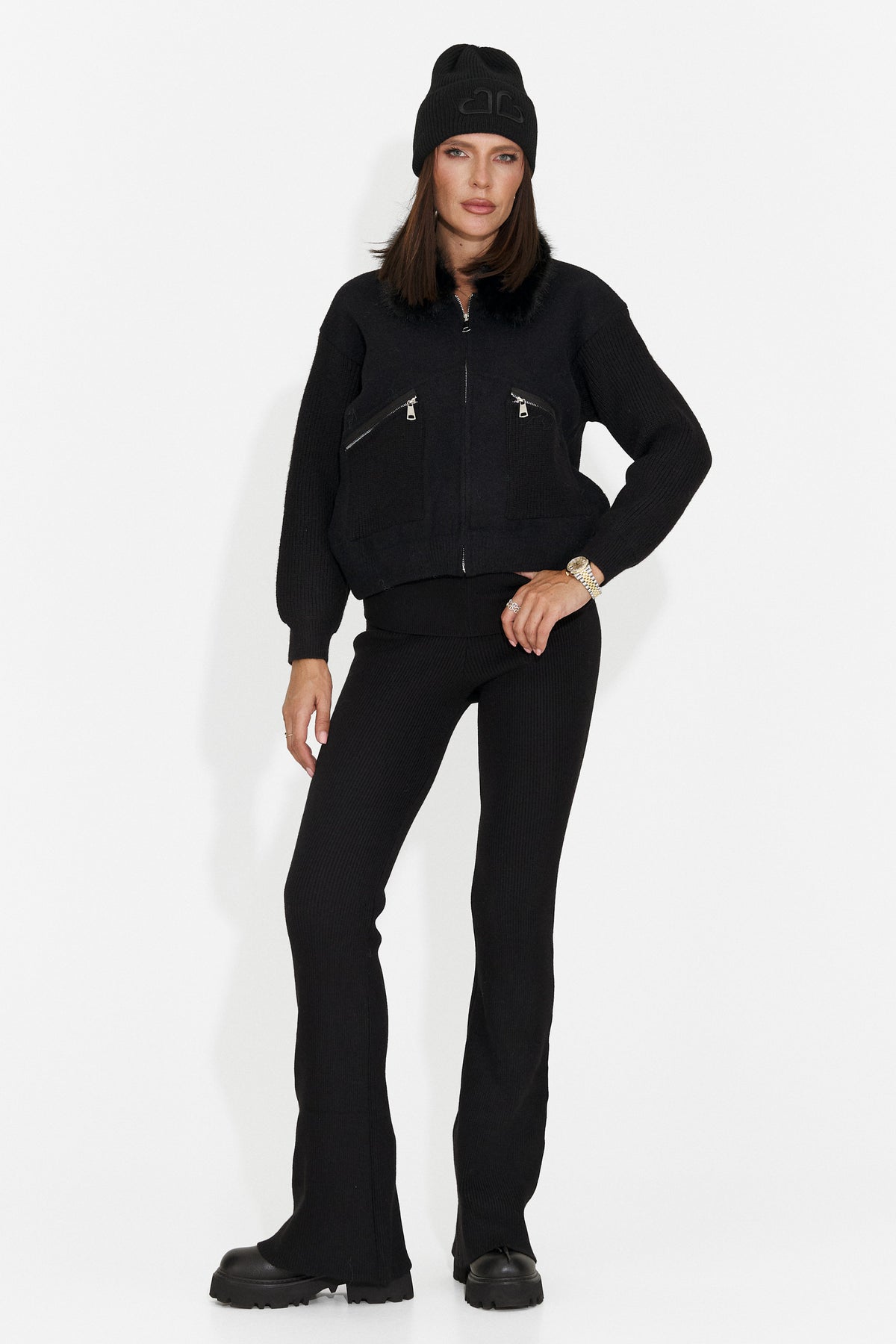 Pantaloni casual negri Trivaielia Bogas