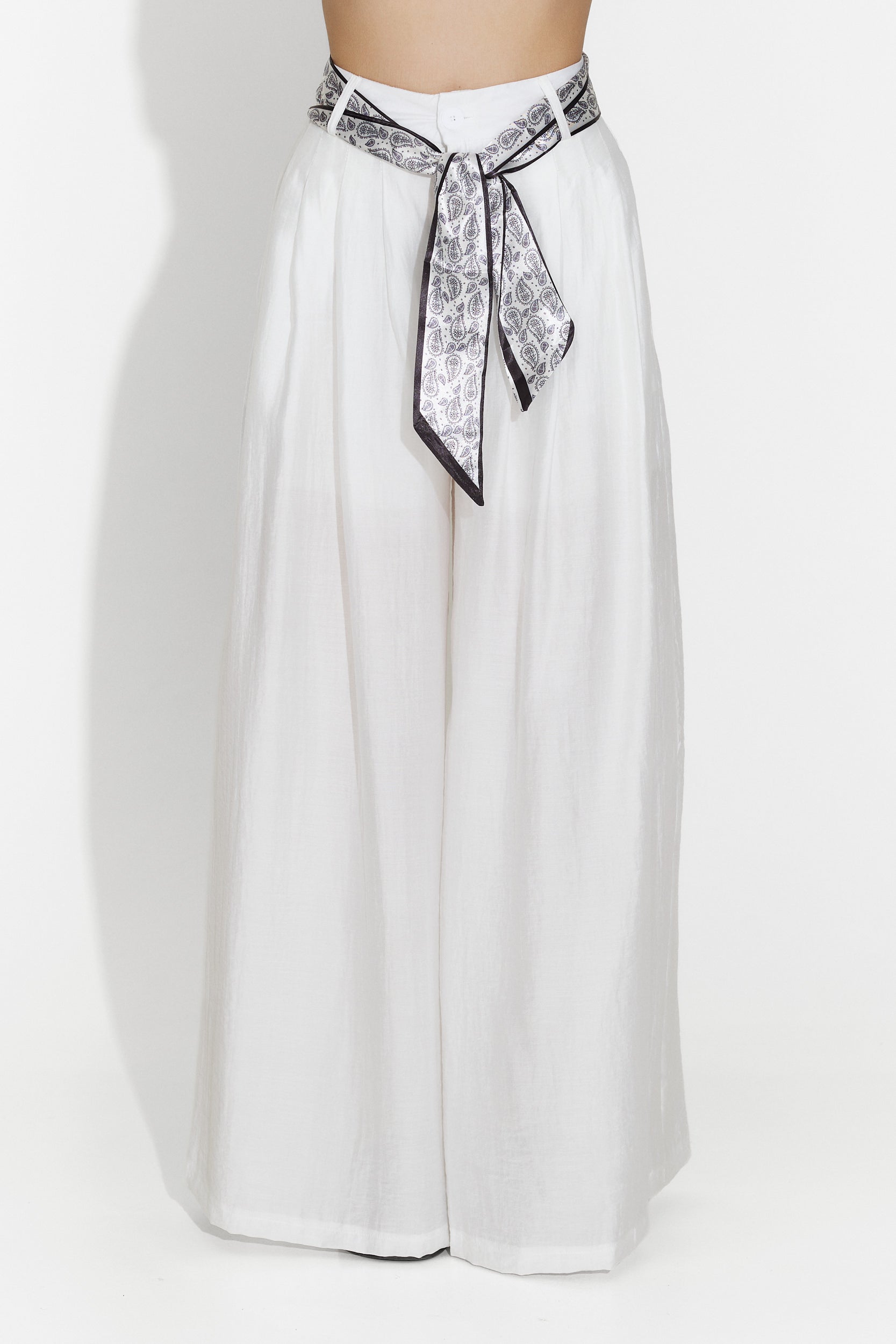 Pantaloni dama casual albi Benito Bogas