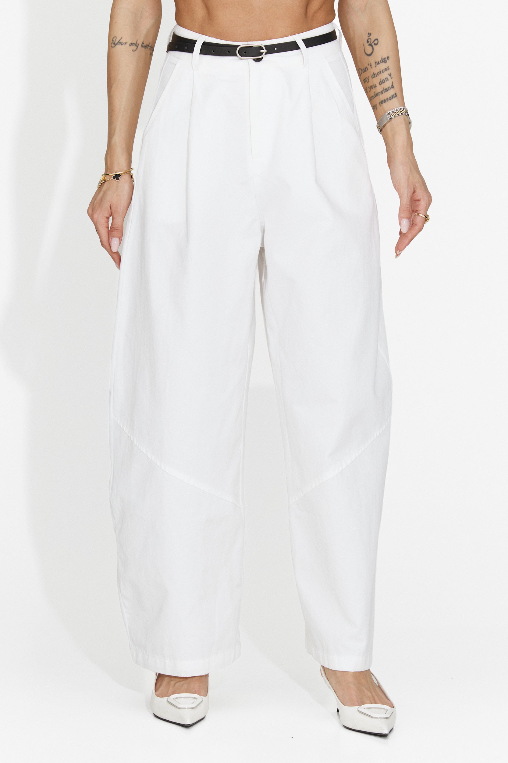 Pantaloni dama casual albi Horwed Bogas