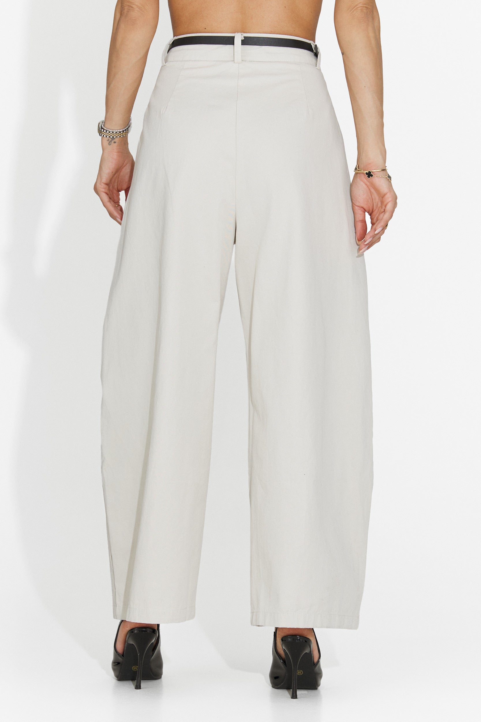 Pantaloni dama casual bej Horwed Bogas