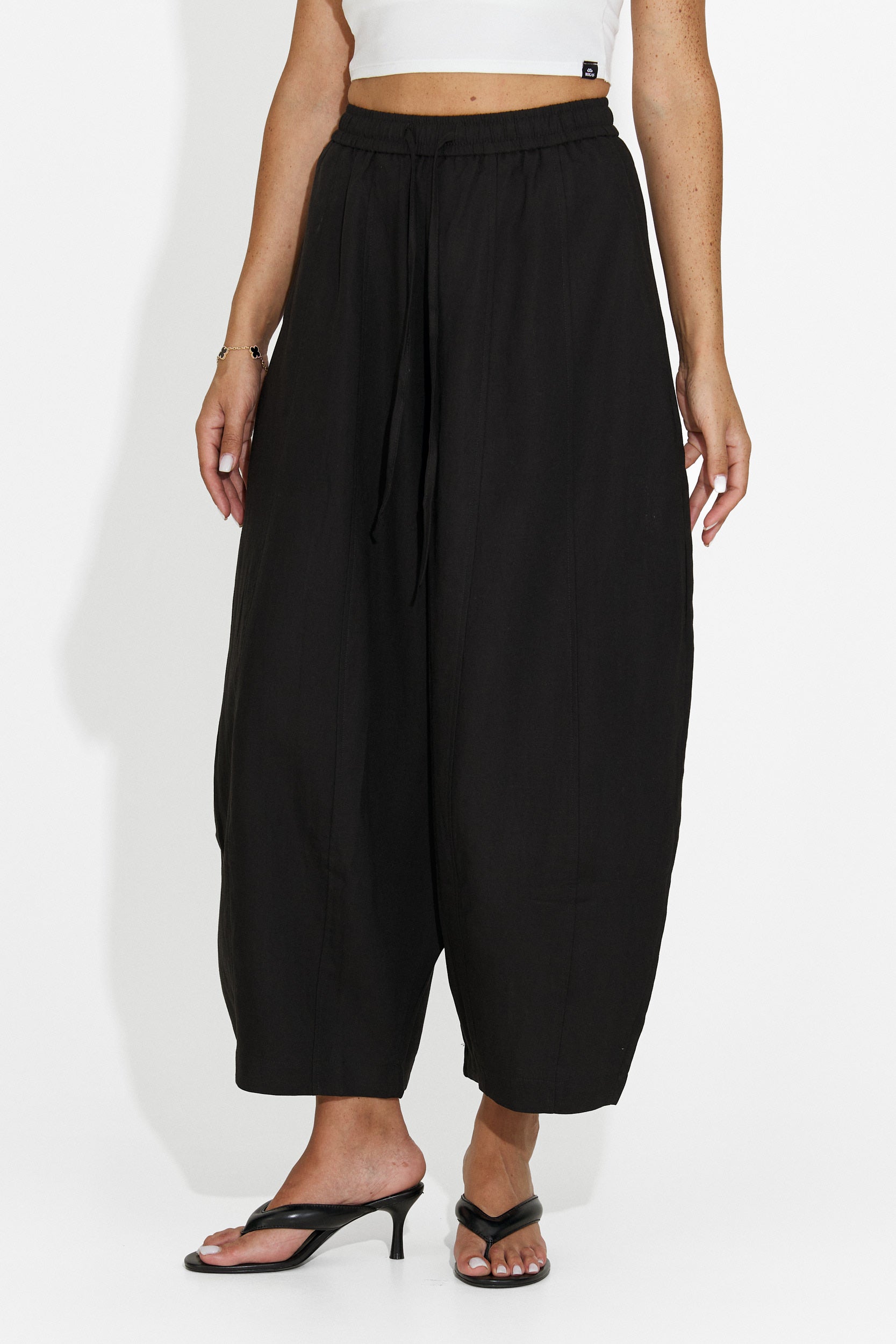 Pantaloni dama casual negri Eusepia Bogas