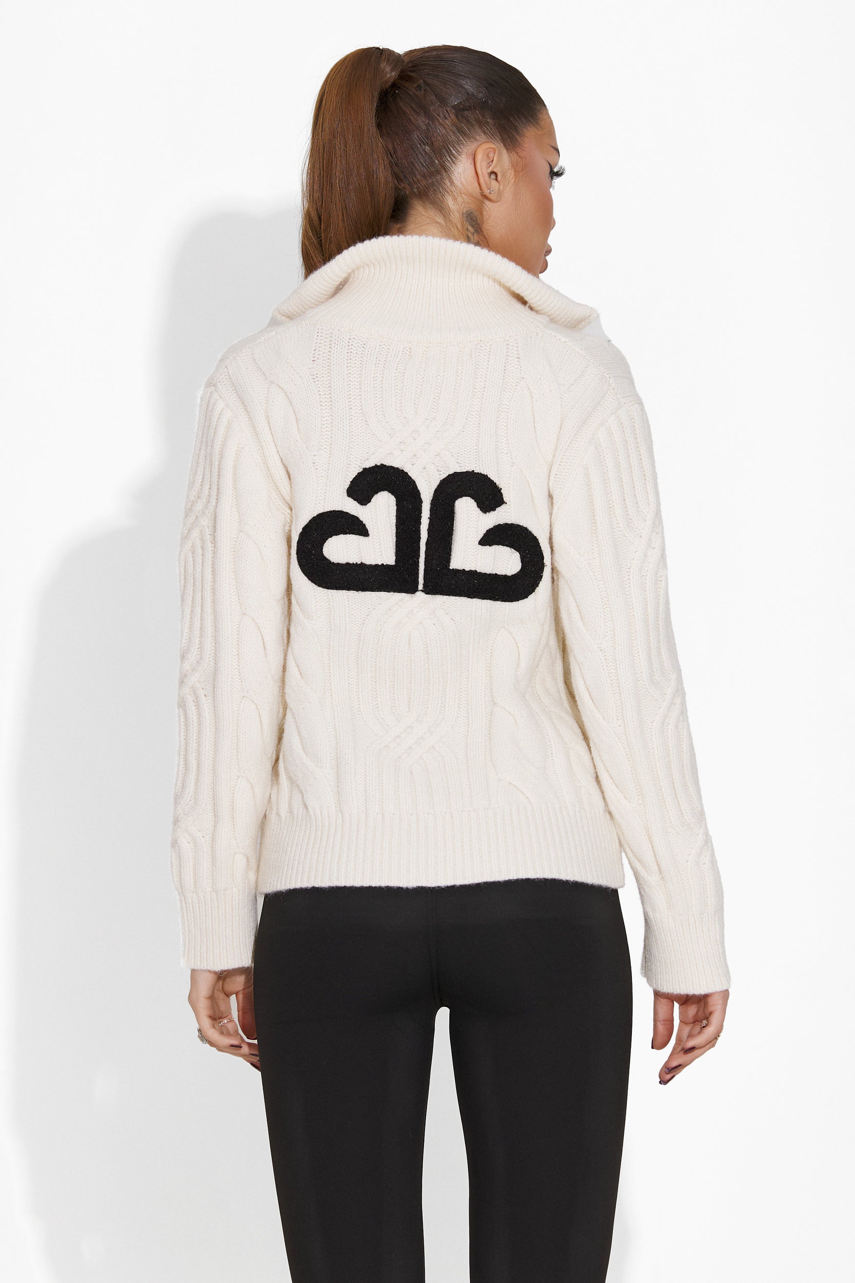 Women's casual white sweater Winteryn Bogas