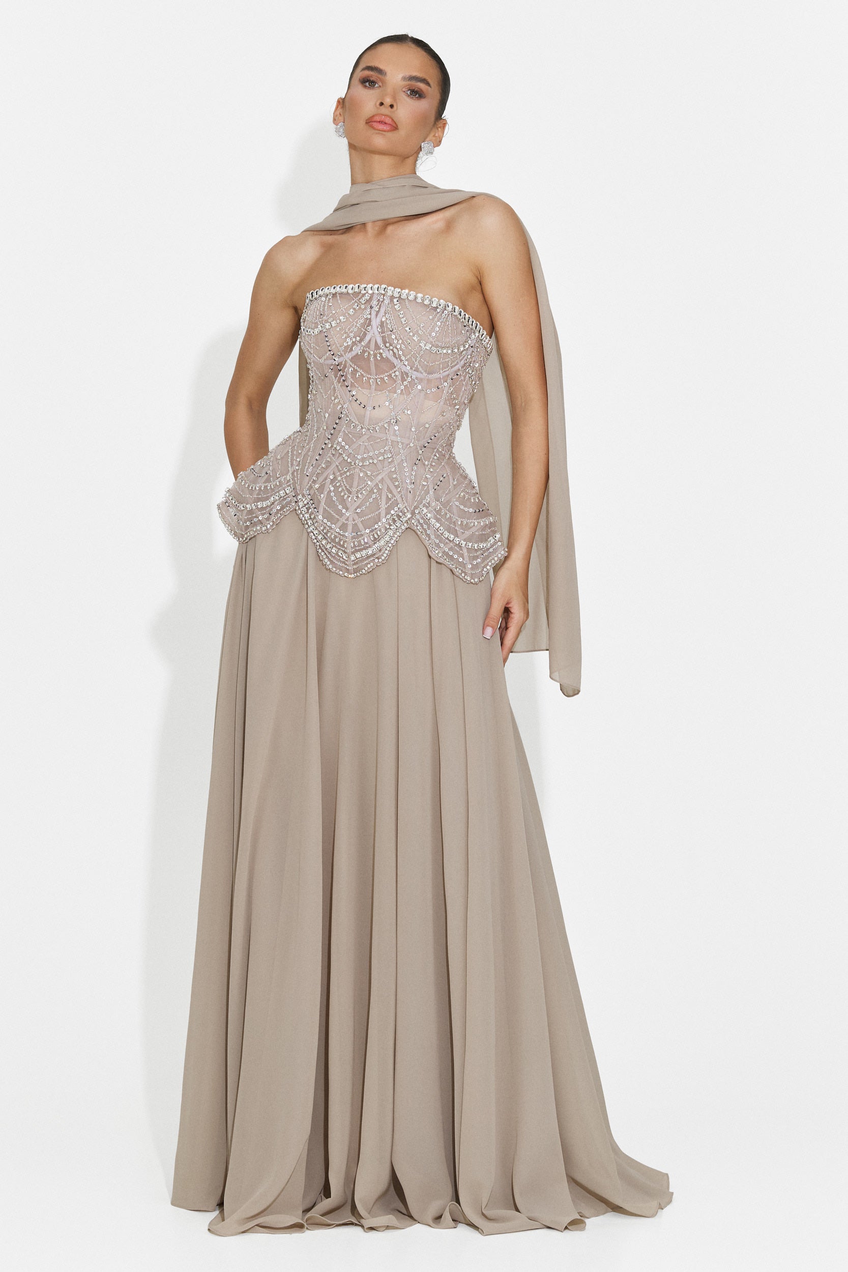 Rochie dama lunga bej Jutta Bogas