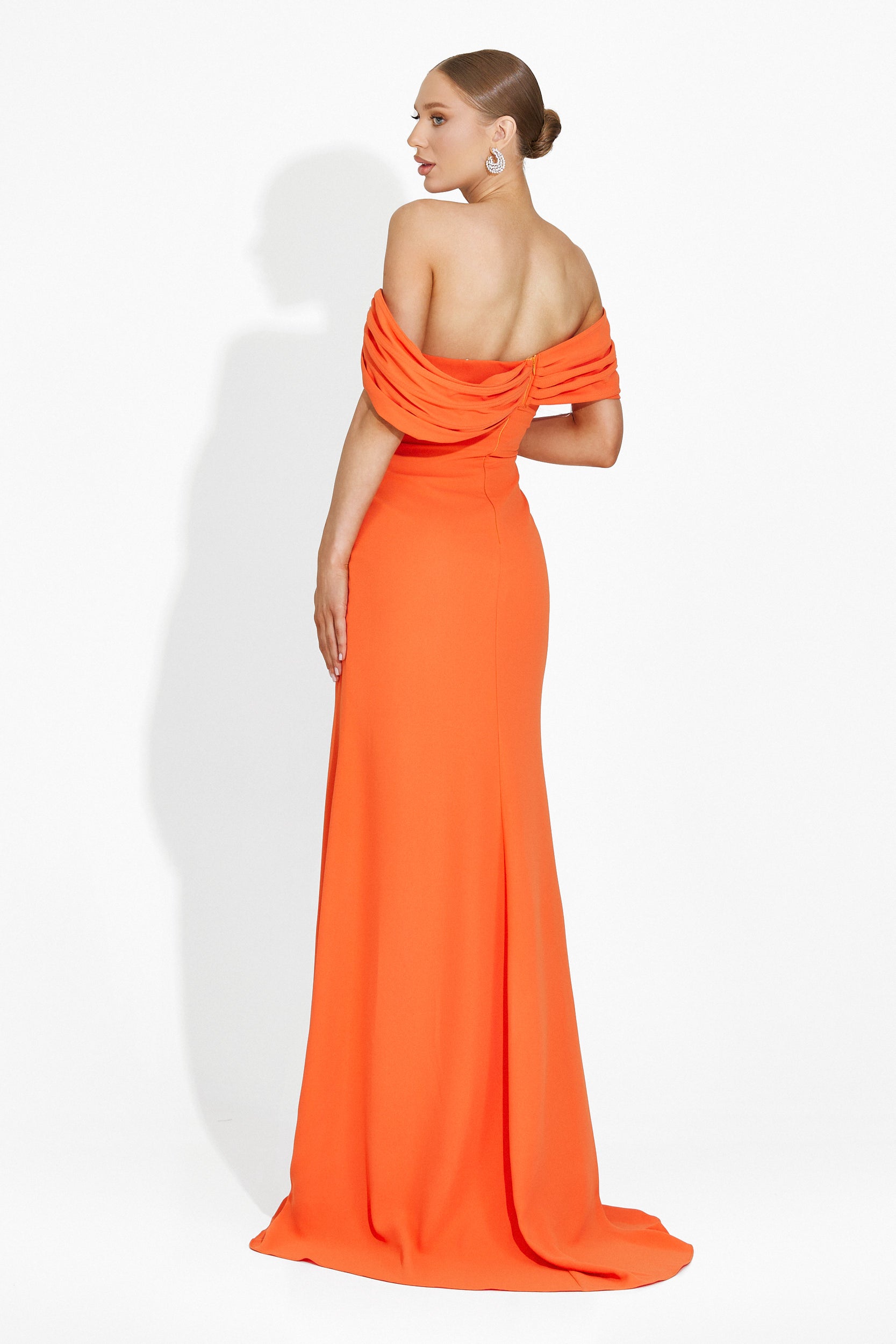 Long orange dress Countess Bogas