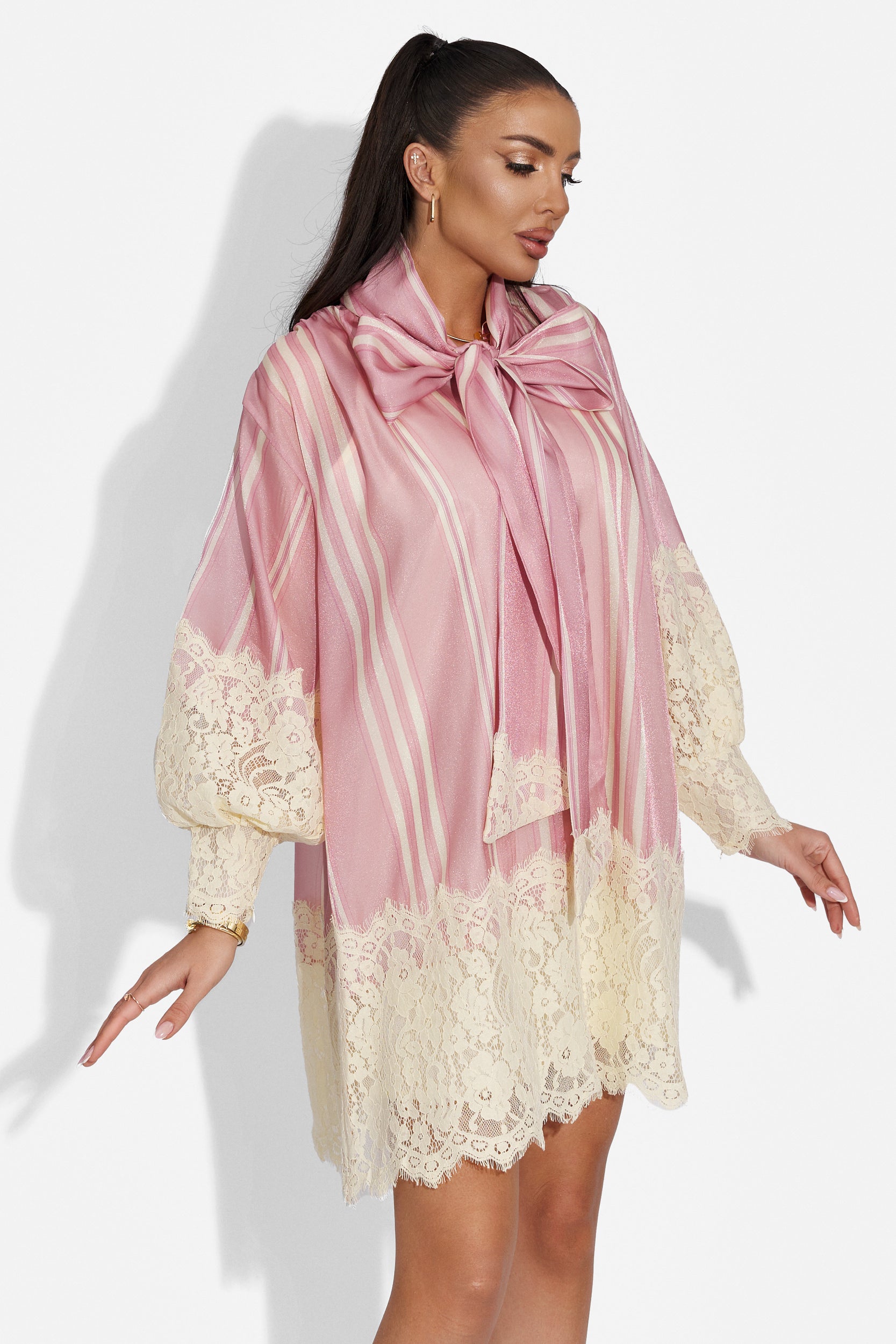 Elegant pink short dress Christela Bogas