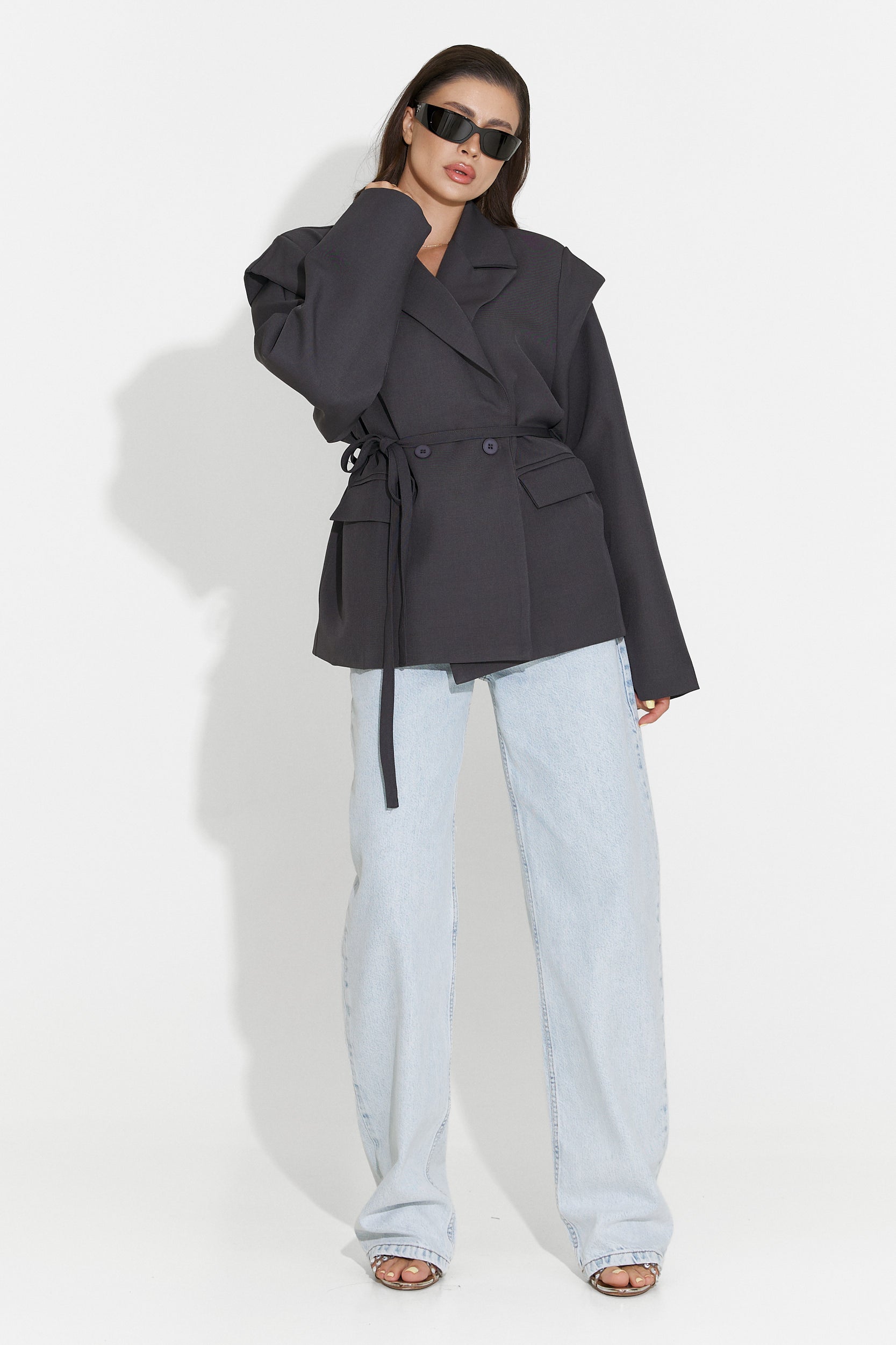 Elegant women's gray blazer Ariah Bogas