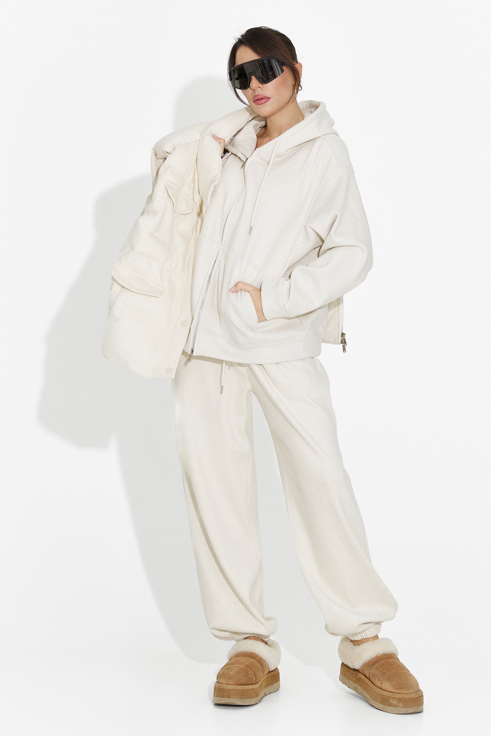 Women's casual beige tracksuit Chester Bogas