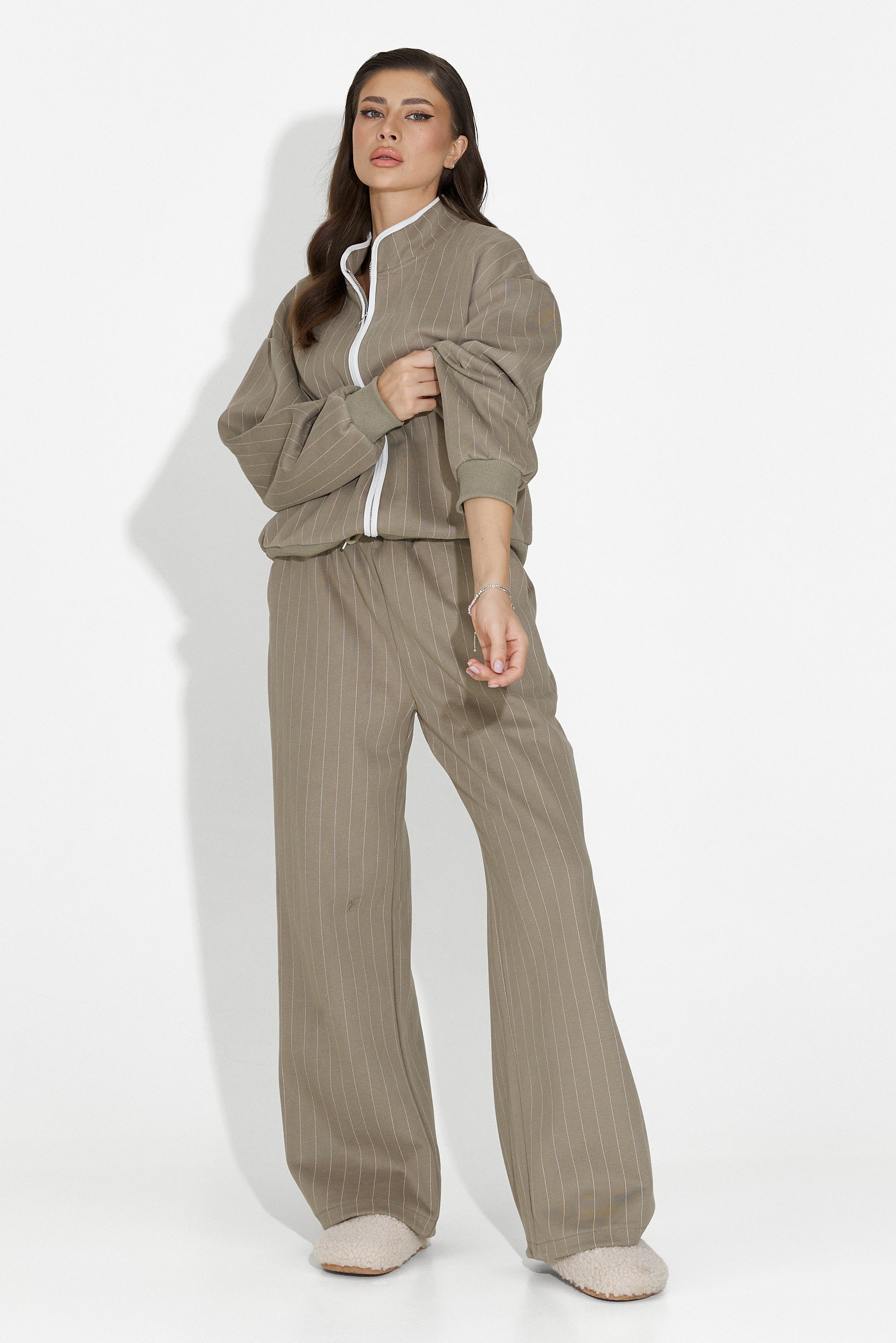 Saviera Bogas Casual Grey Women's Training