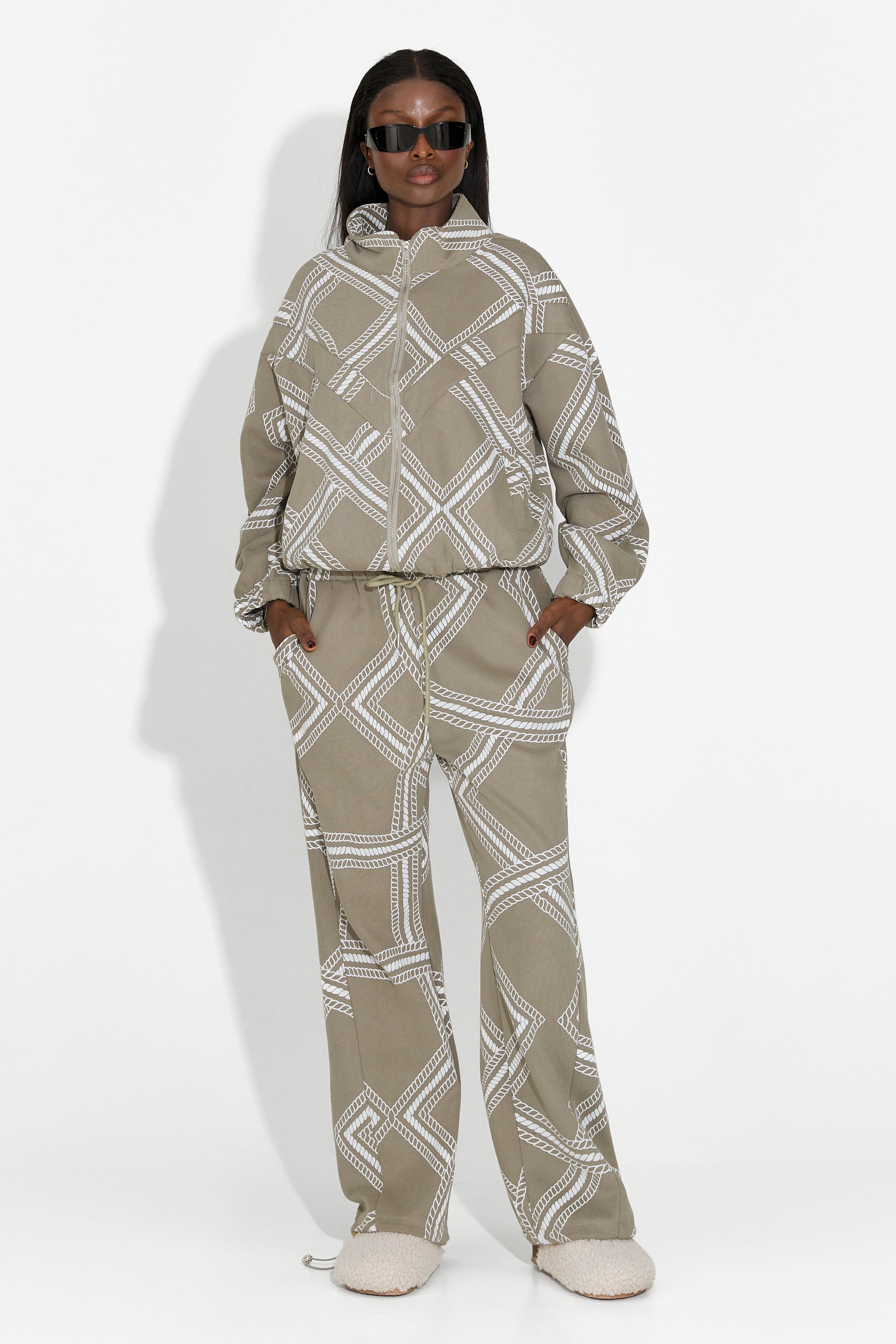 Trening dama casual kaki Kristela Bogas