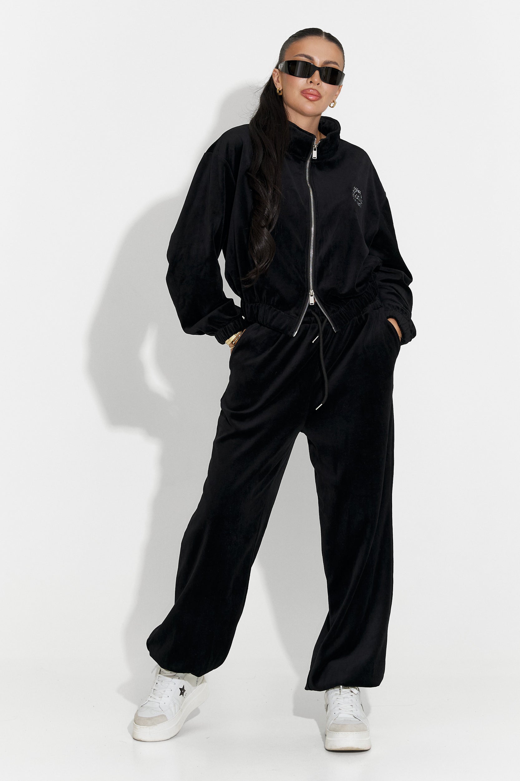 Women's casual black tracksuit Eidena Bogas