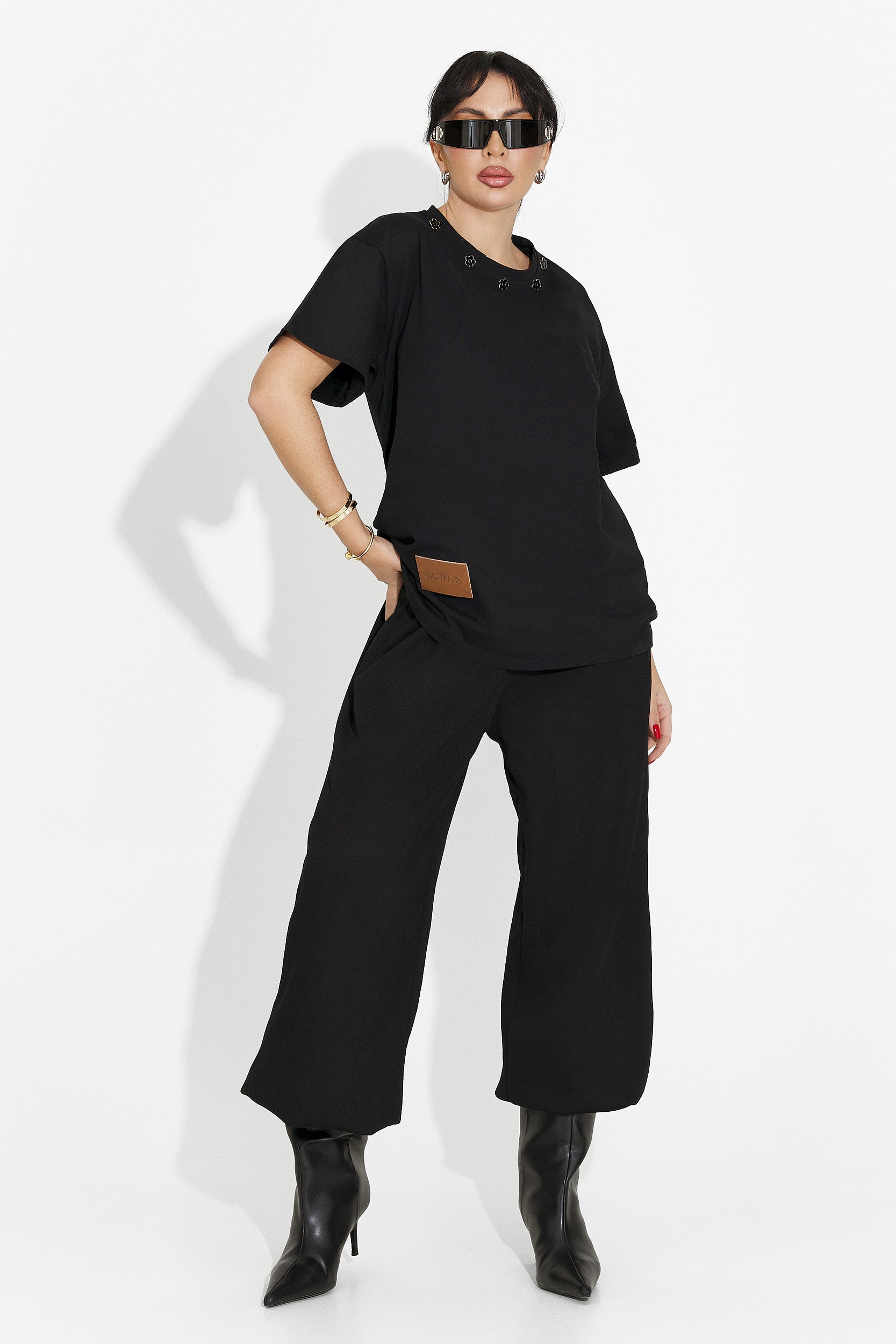 Women's casual black t-shirt Arilea Bogas