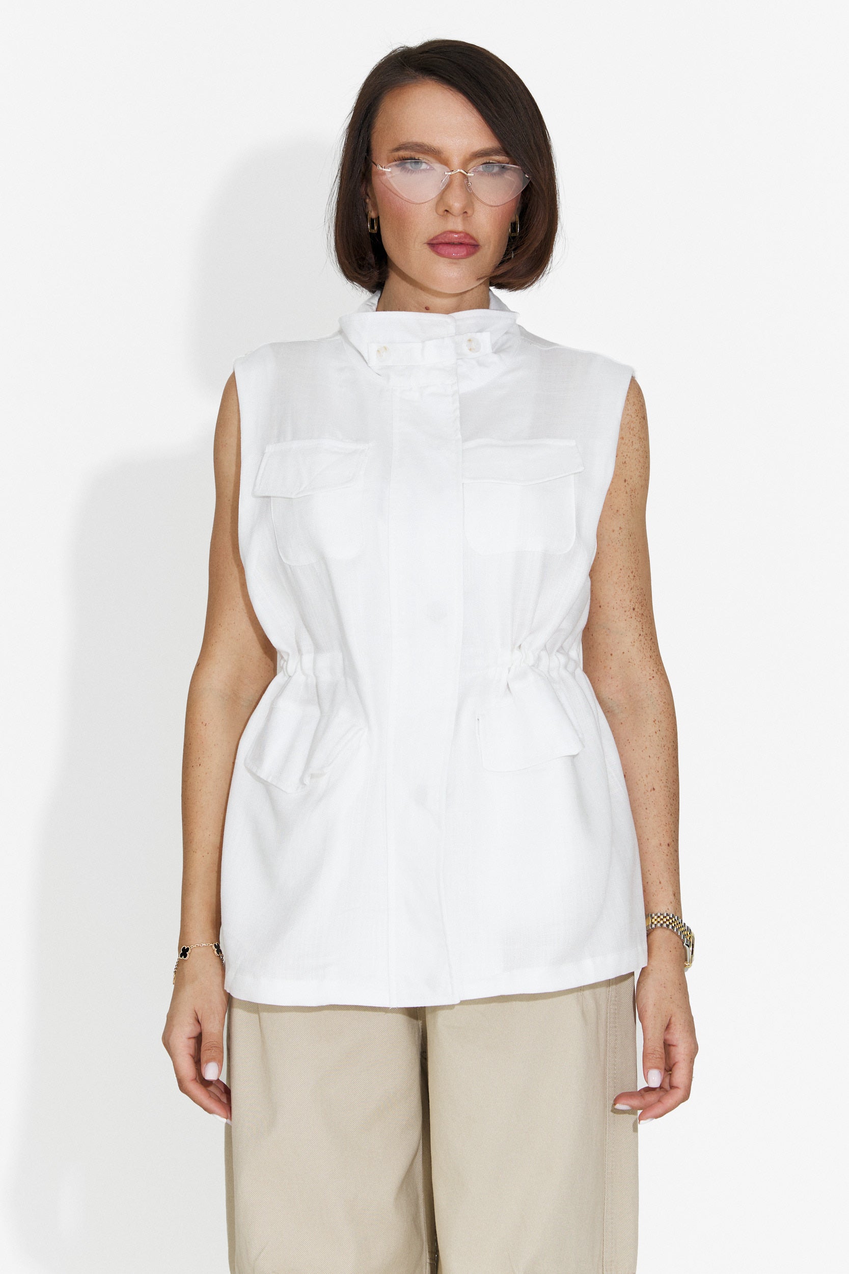 Vesta dama casual alba Petynia Bogas