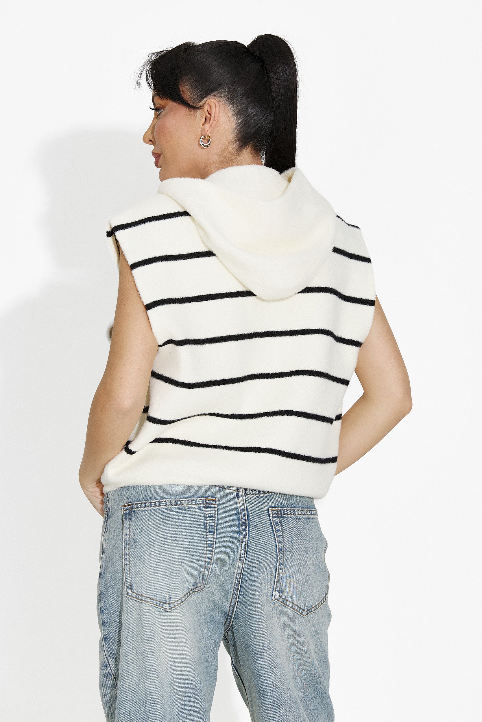 Women's casual beige vest Odeisa Bogas