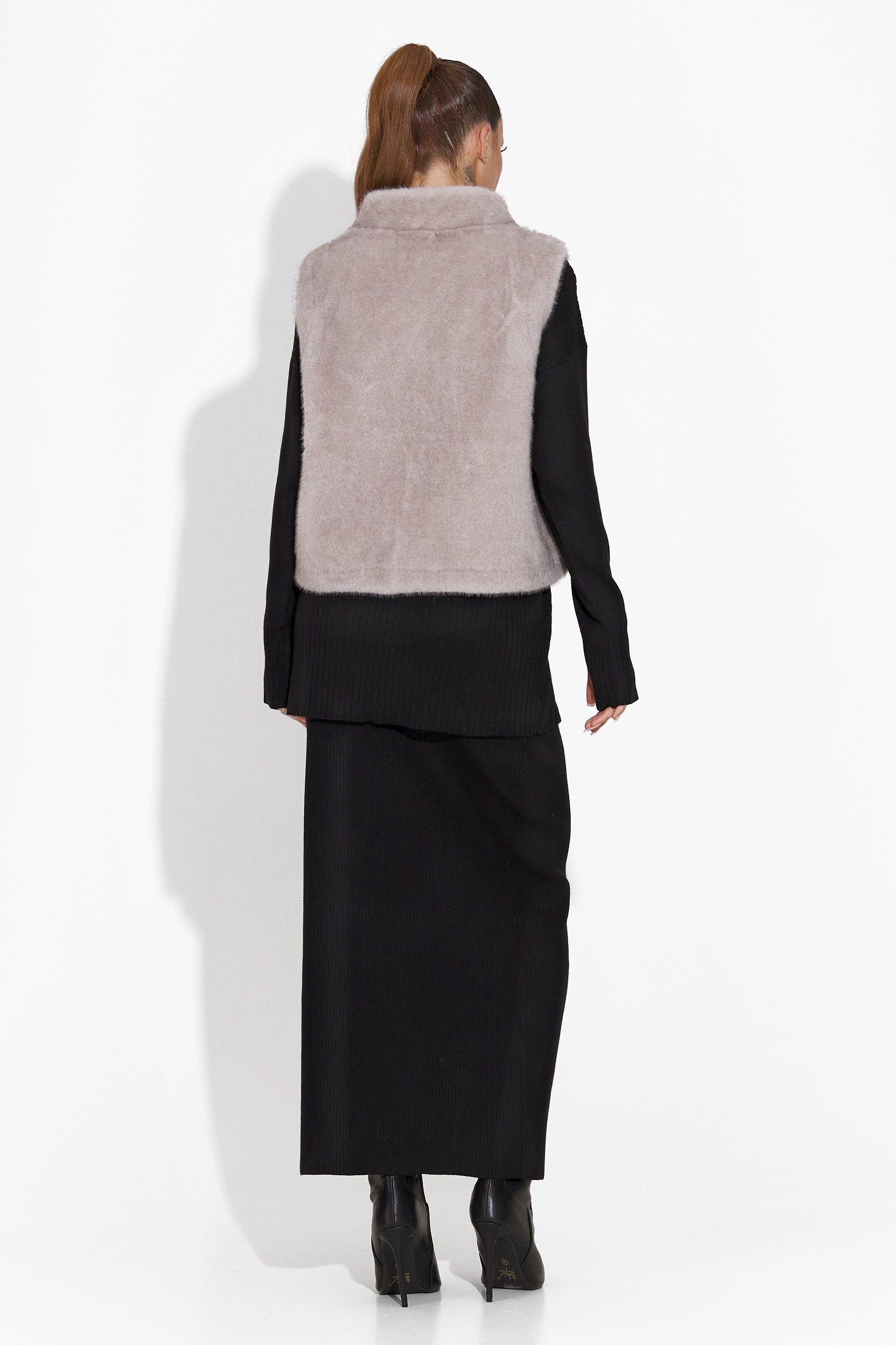 Vesta casual gray lady Namia Bogas