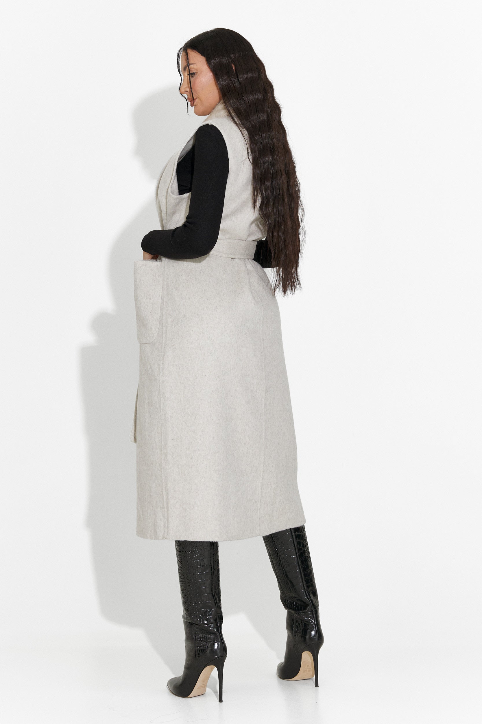 Elegant beige women's vest Brania Bogas