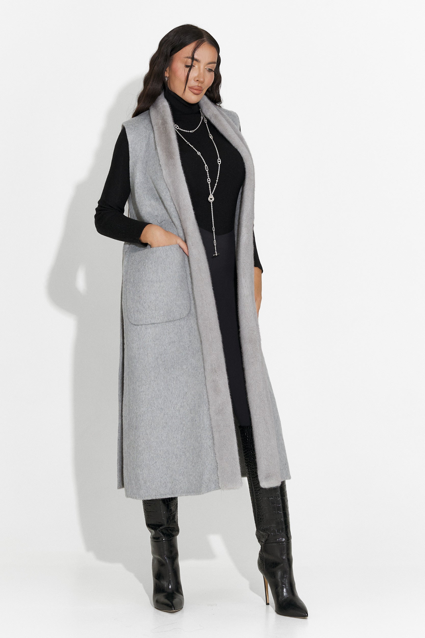 Elegant gray women's vest Brania Bogas