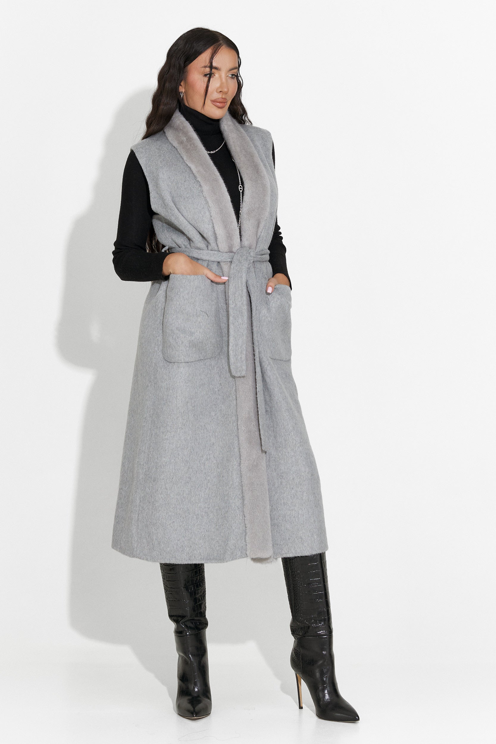 Elegant gray women's vest Brania Bogas