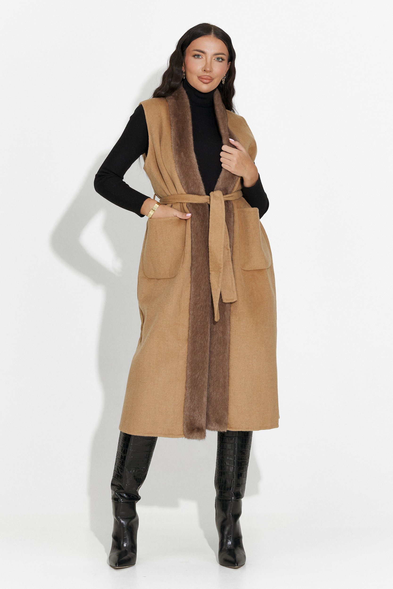 Elegant brown women's vest Brania Bogas